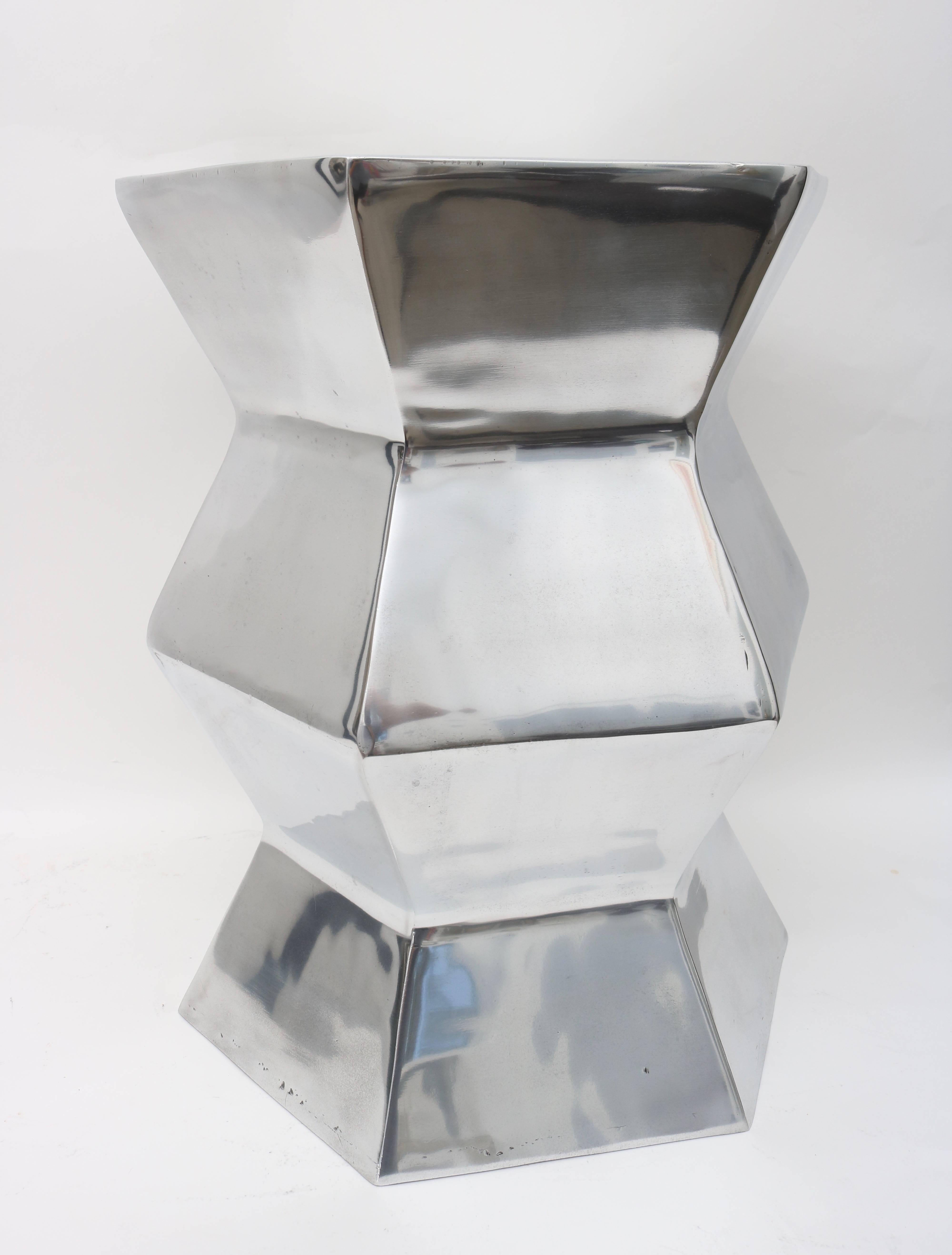 Pair of Artisan Hexagonal Aluminum Side Tables, Garden Stools In Excellent Condition In West Palm Beach, FL