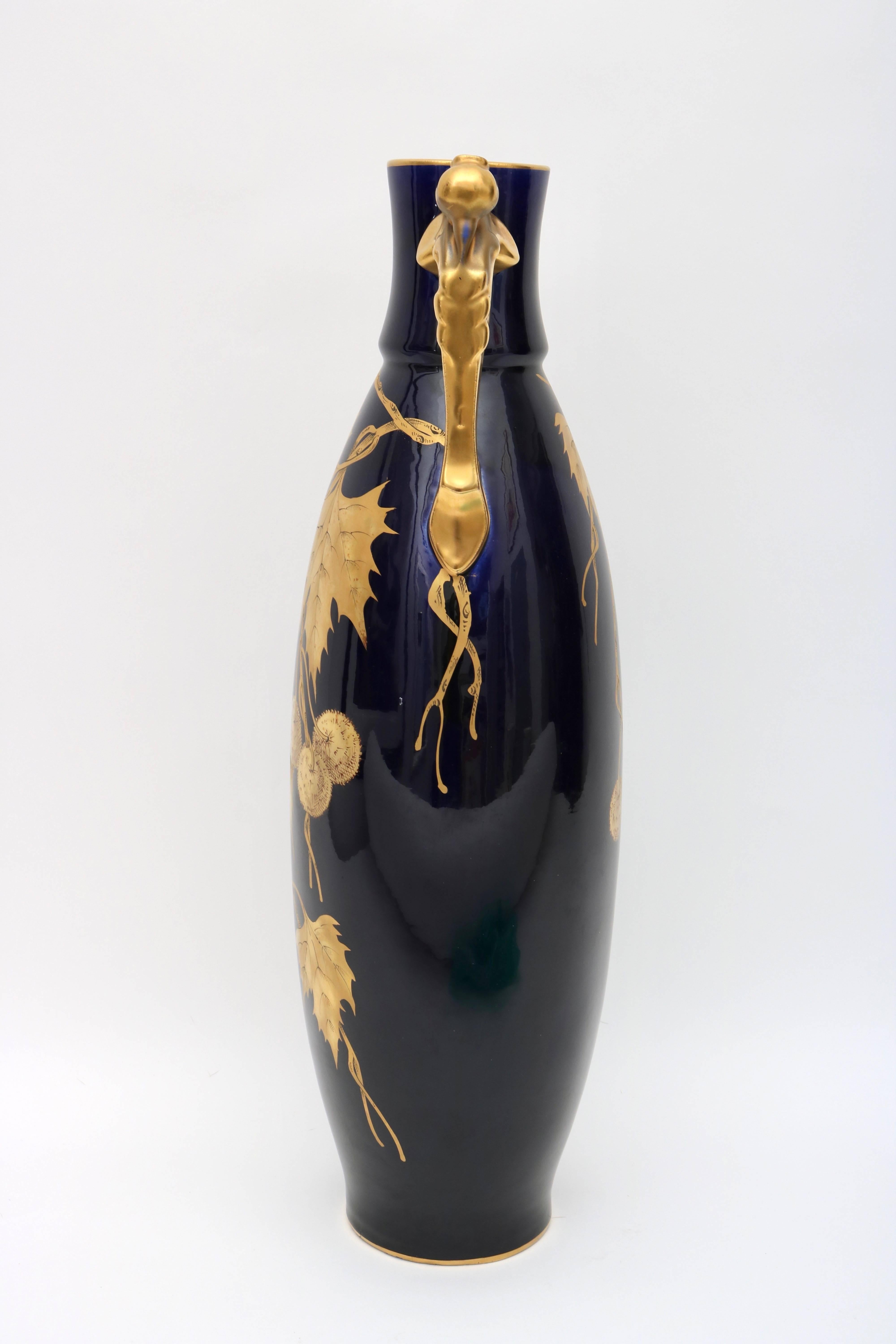 Porcelain Vase by Gustave Asch in Cobalt Blue and Gold, circa 1900 In Good Condition For Sale In West Palm Beach, FL