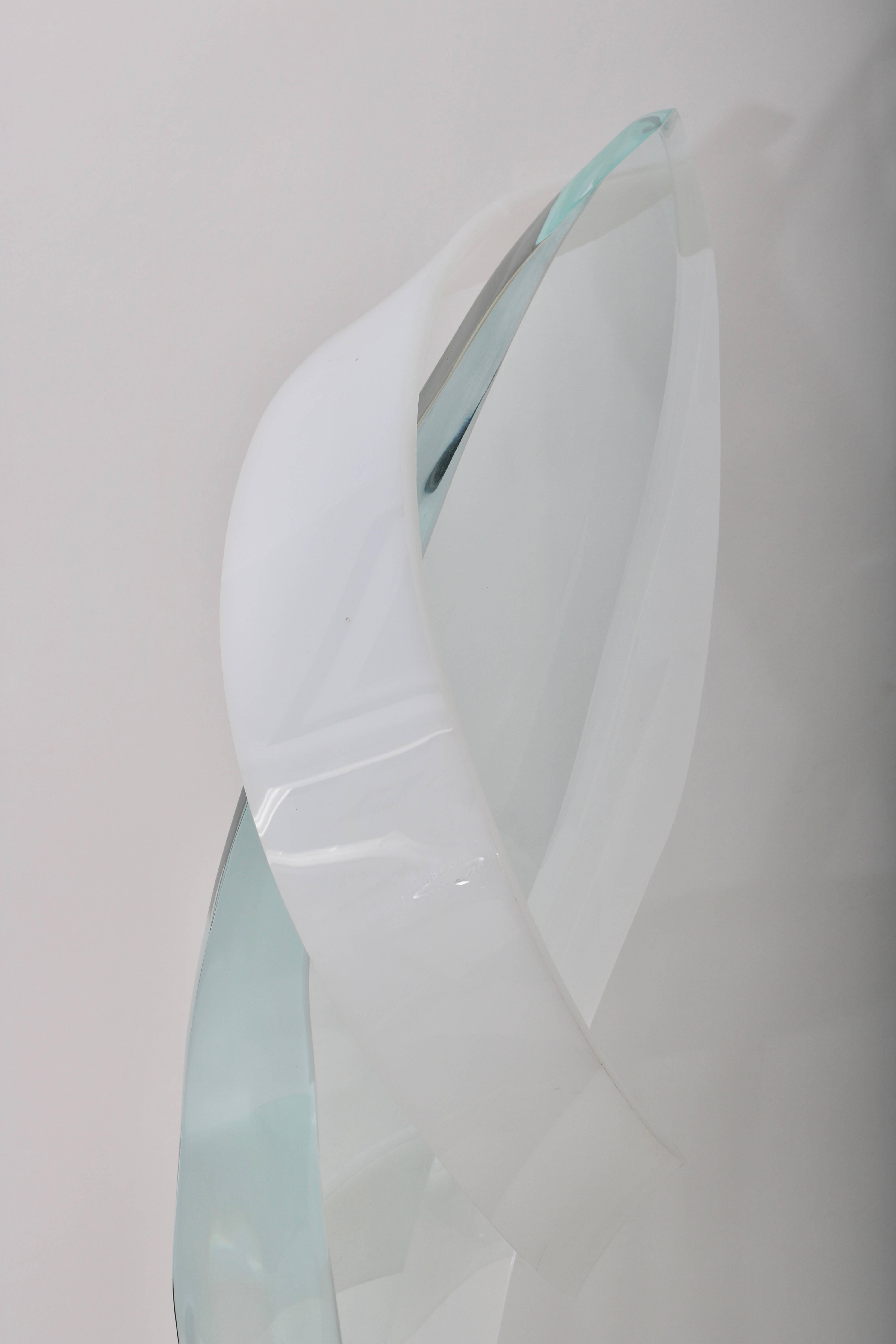 Van Teal Style Ribbon-Form Lucite Sculpture, Clear, White and Turquoise Green In Good Condition In West Palm Beach, FL