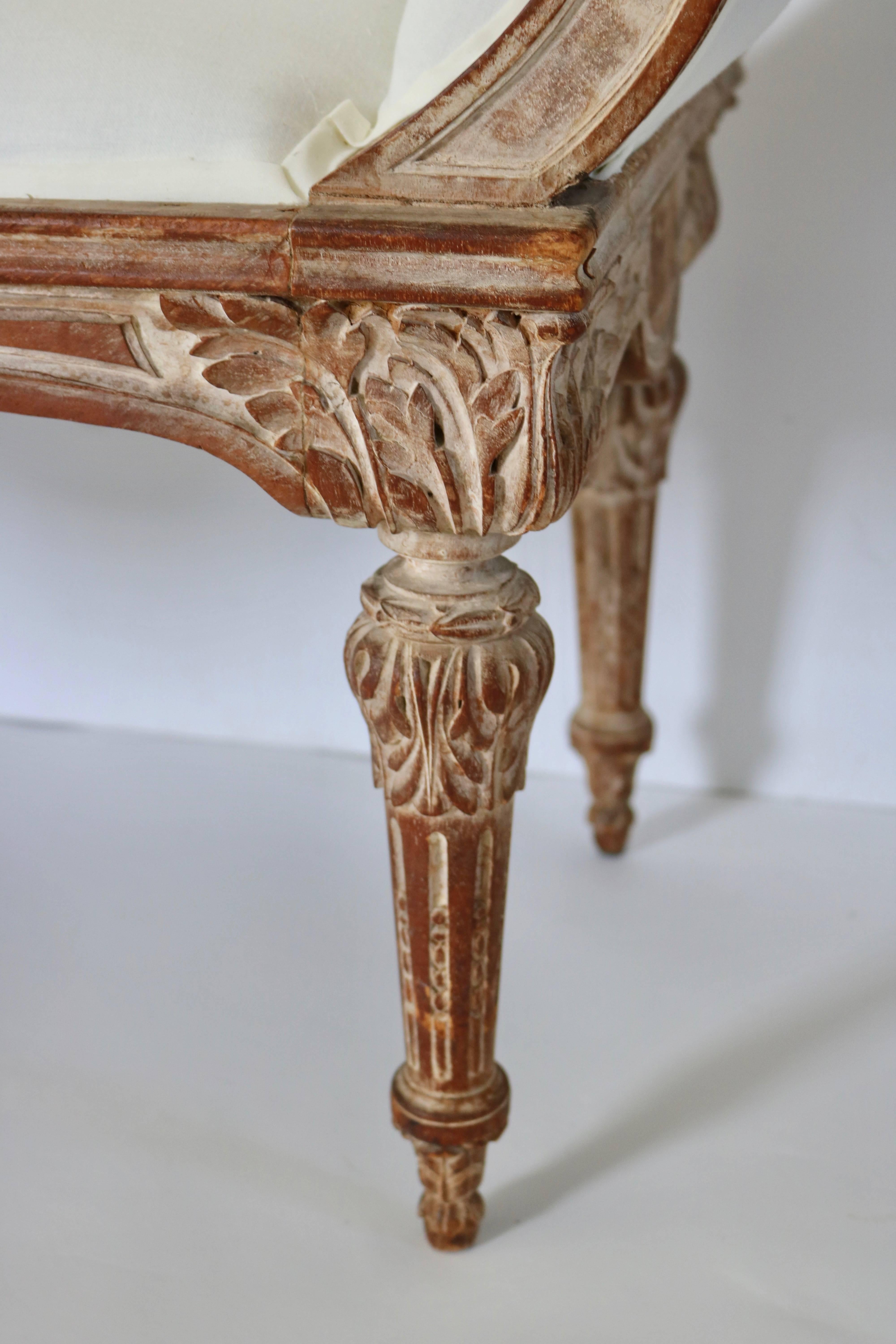 18th Century Louis XV-XVI Transitional Bench with Floral and Musical Motif In Good Condition In West Palm Beach, FL