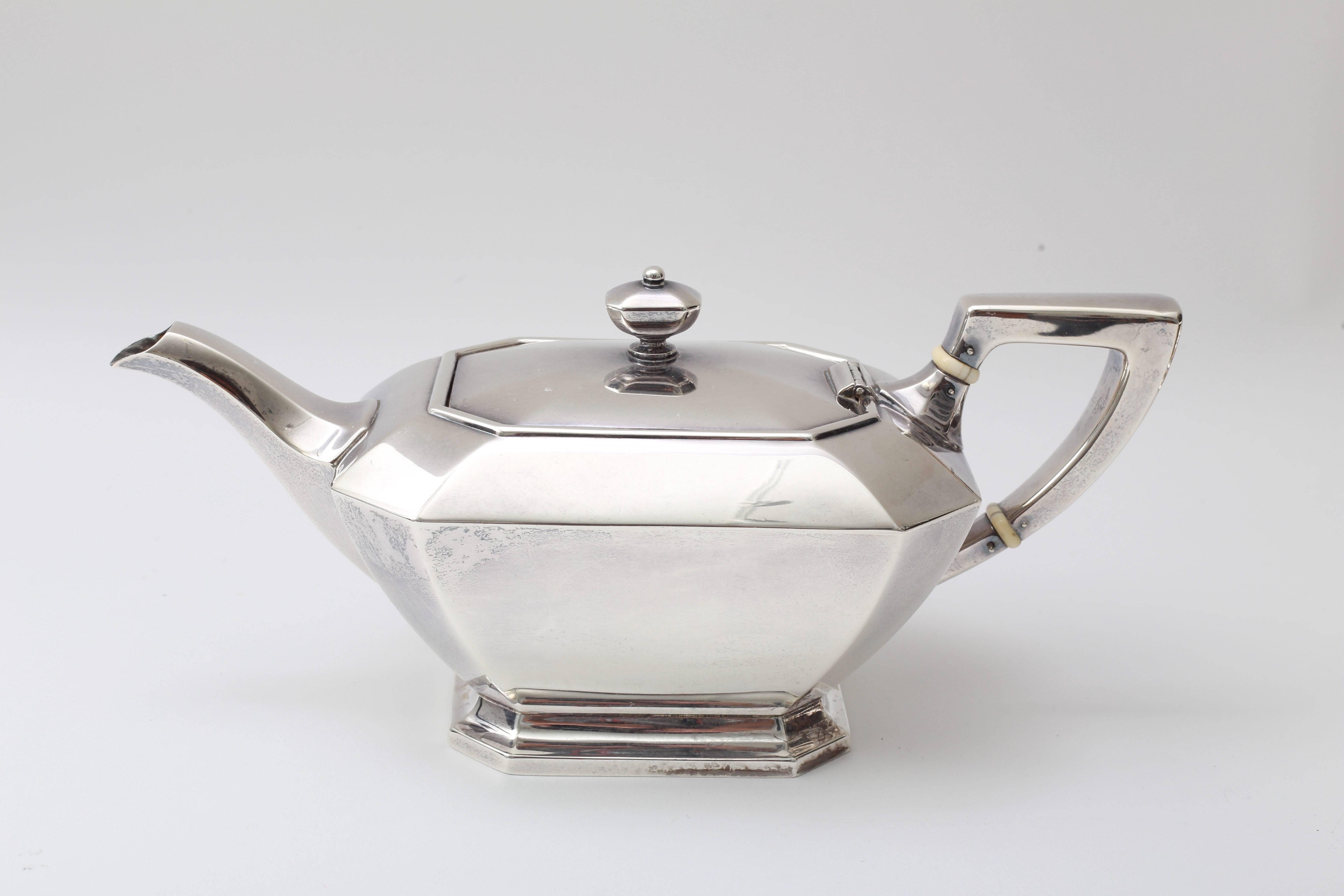 Art Deco Sterling Silver Five-Piece Coffee Tea Service  In Good Condition In West Palm Beach, FL