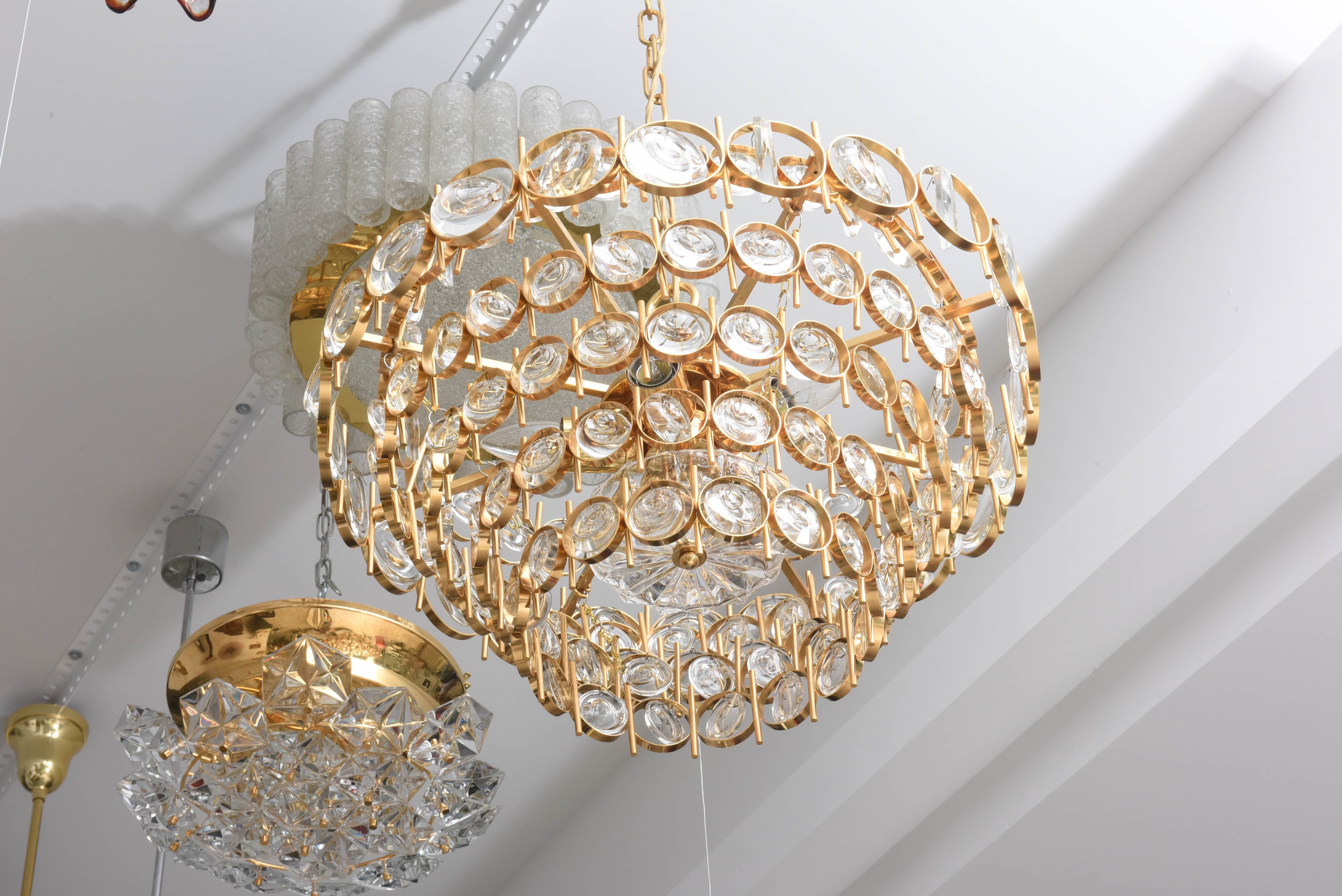 Hollywood Regency Style Polished Gold and Crystal Chandelier by Palwa 1