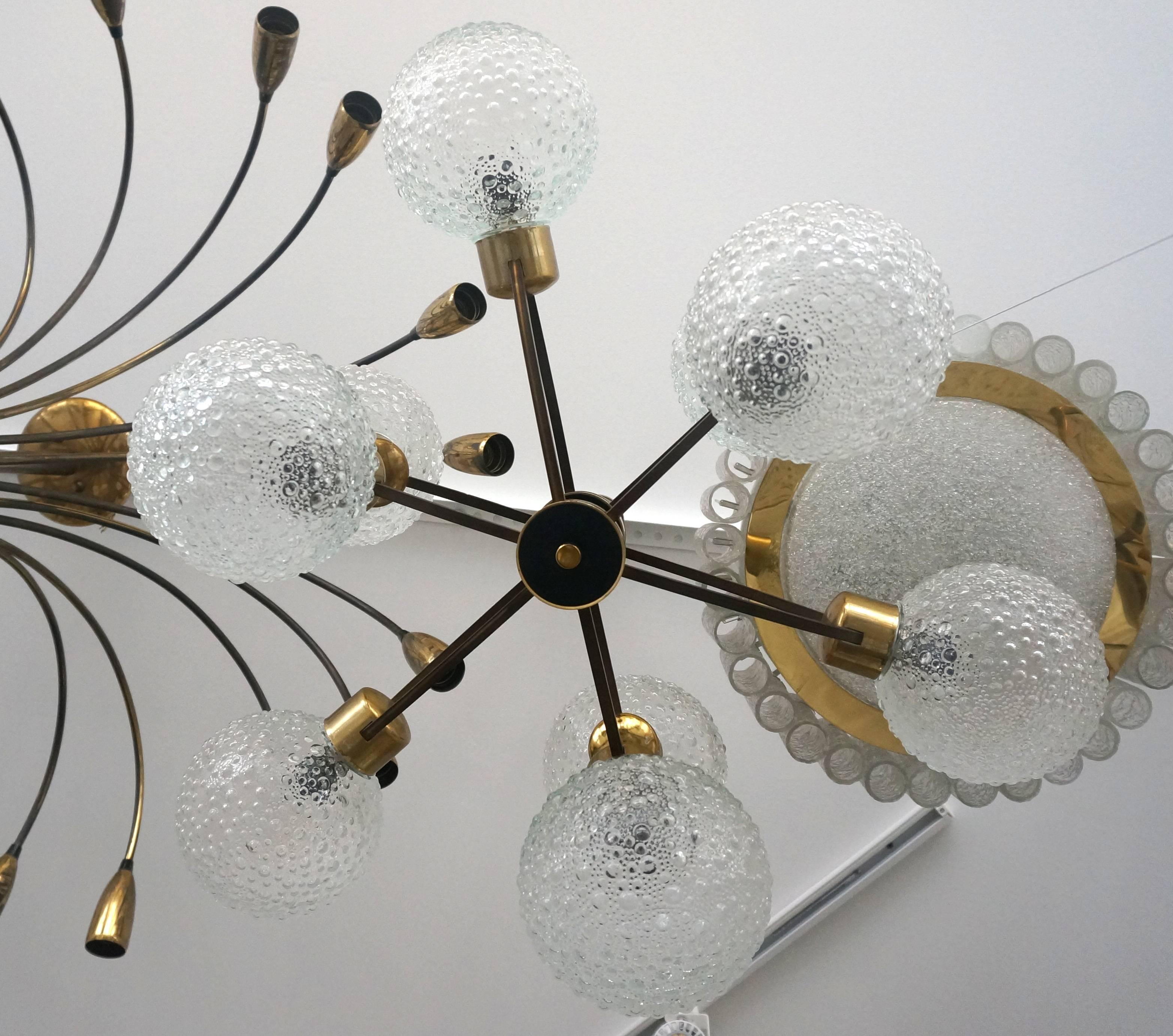 German Mid-Century Modern Atomic-Orbital Chandelier, Antique Brass with Glass Globes