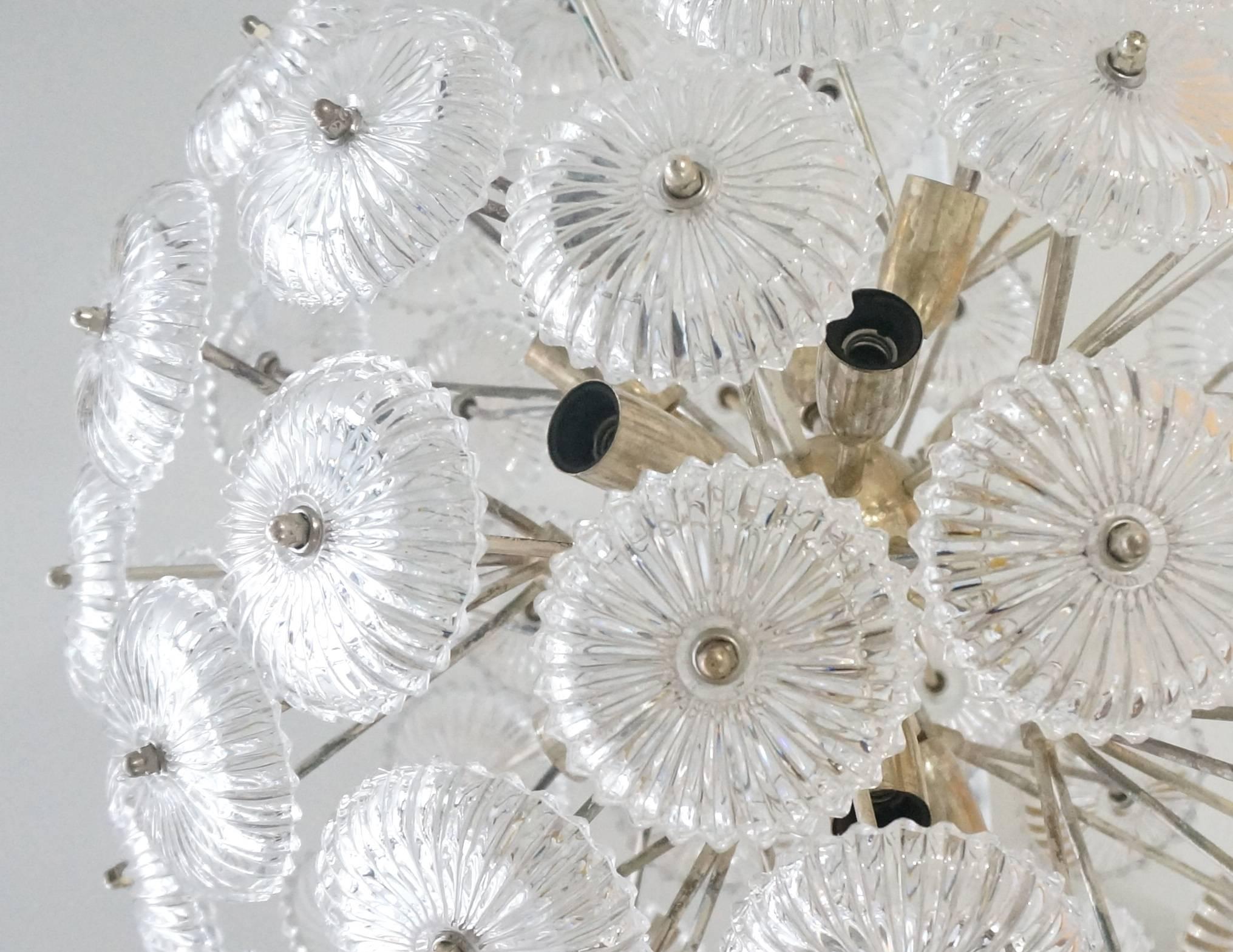 This amazing chandelier was acquired from the Hotel Deutscher Hof which is located in Germany. The piece is known as the 