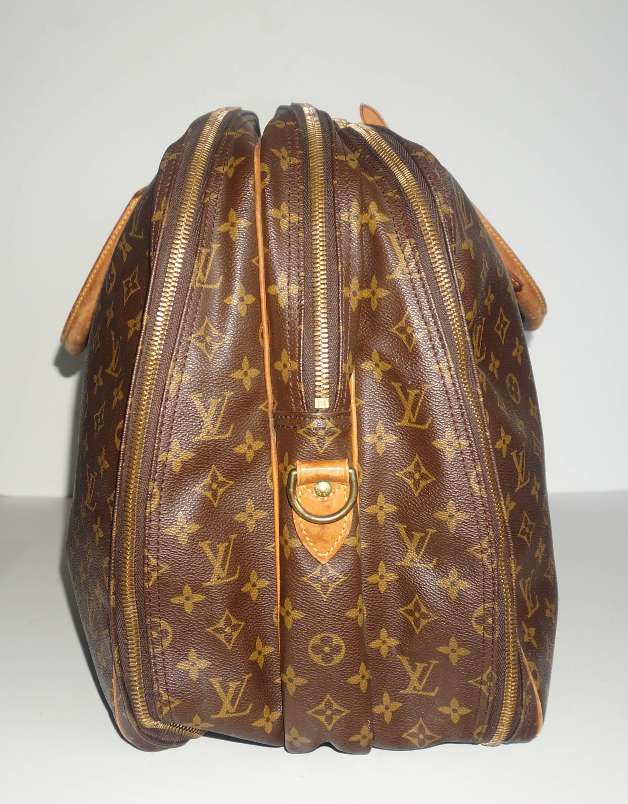 French  Louis Vuitton Weekender Bag with Iconic LV Monogram and Leather Trim