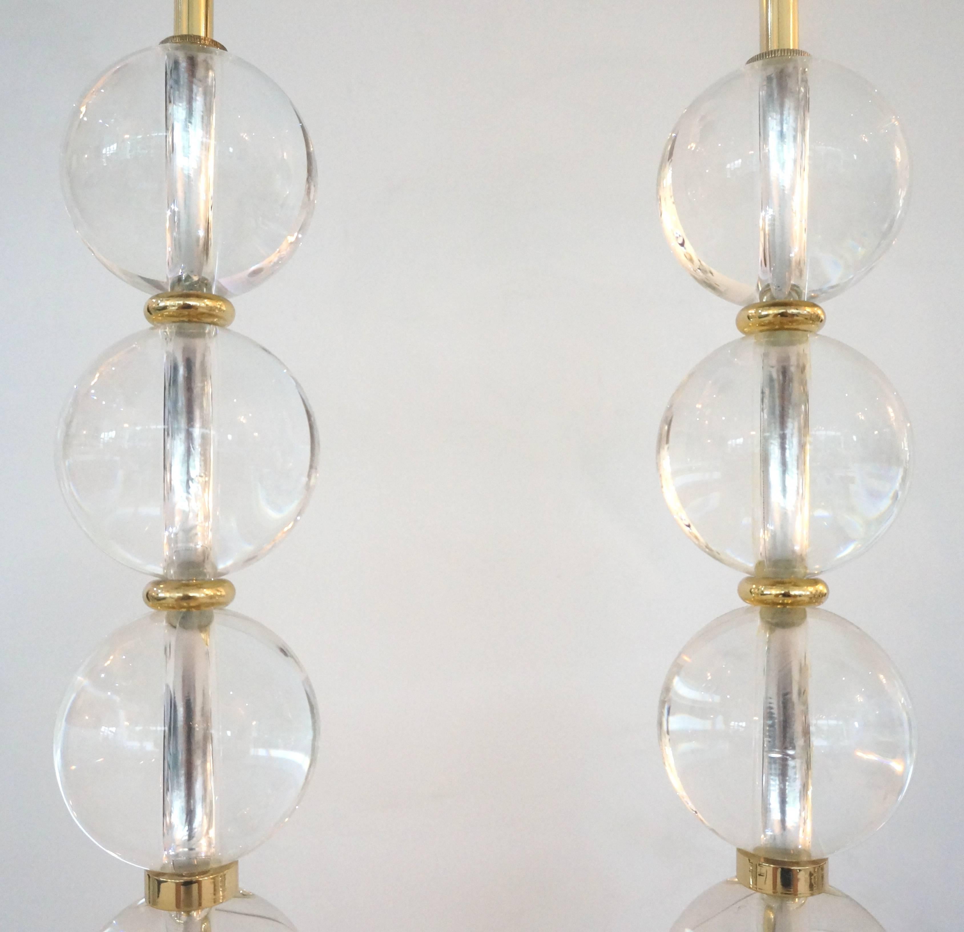 French Pair of Art Deco Table Lamps in Brass with Clear Crystal Spheres