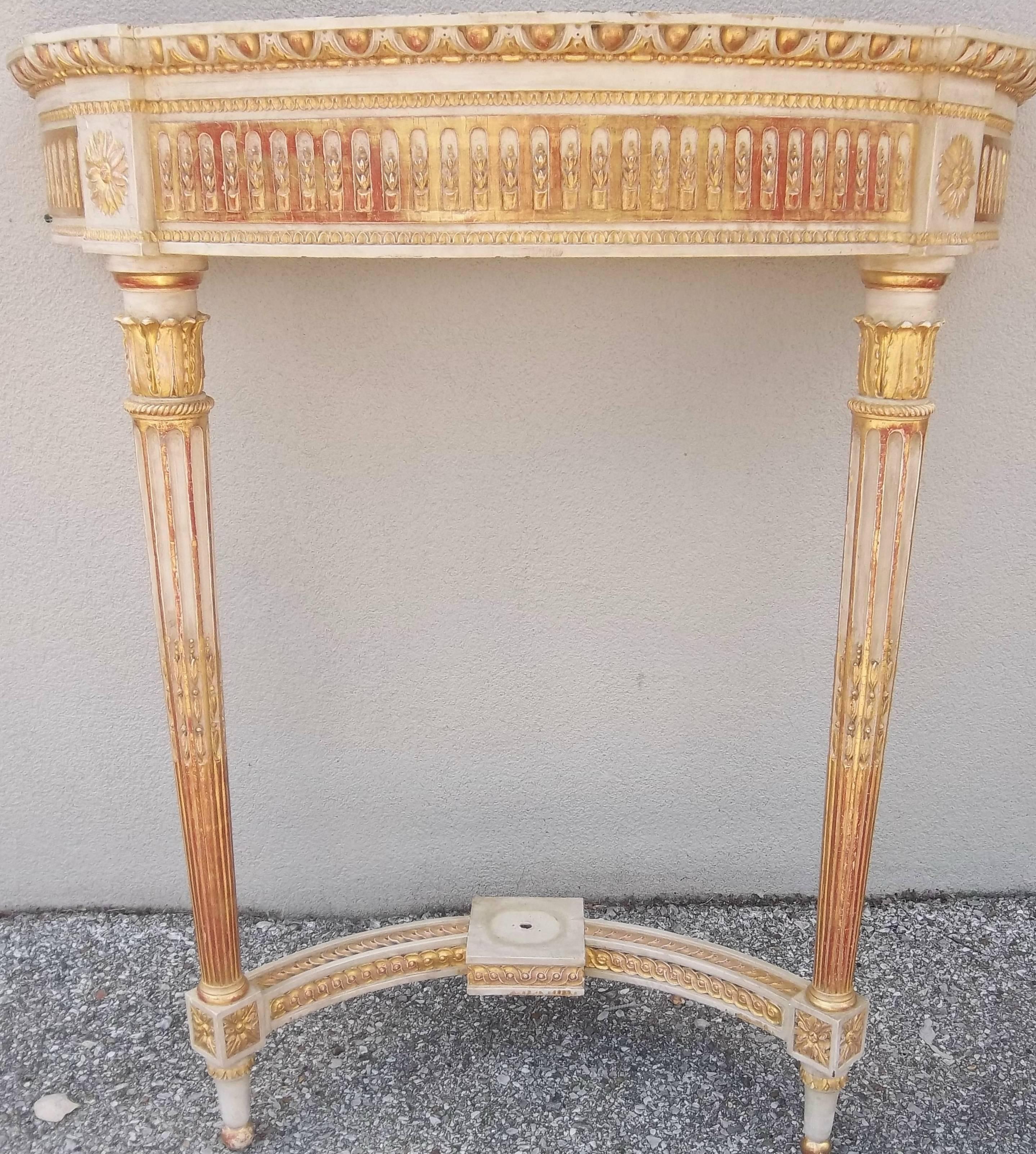 Pair of Louis XVI Neoclassical Style Giltwood and Painted Consoles In Good Condition In Nashville, TN