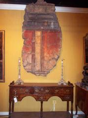 Große Freskotafel im römischen oder pompejanischen Stil mit Vollrelief