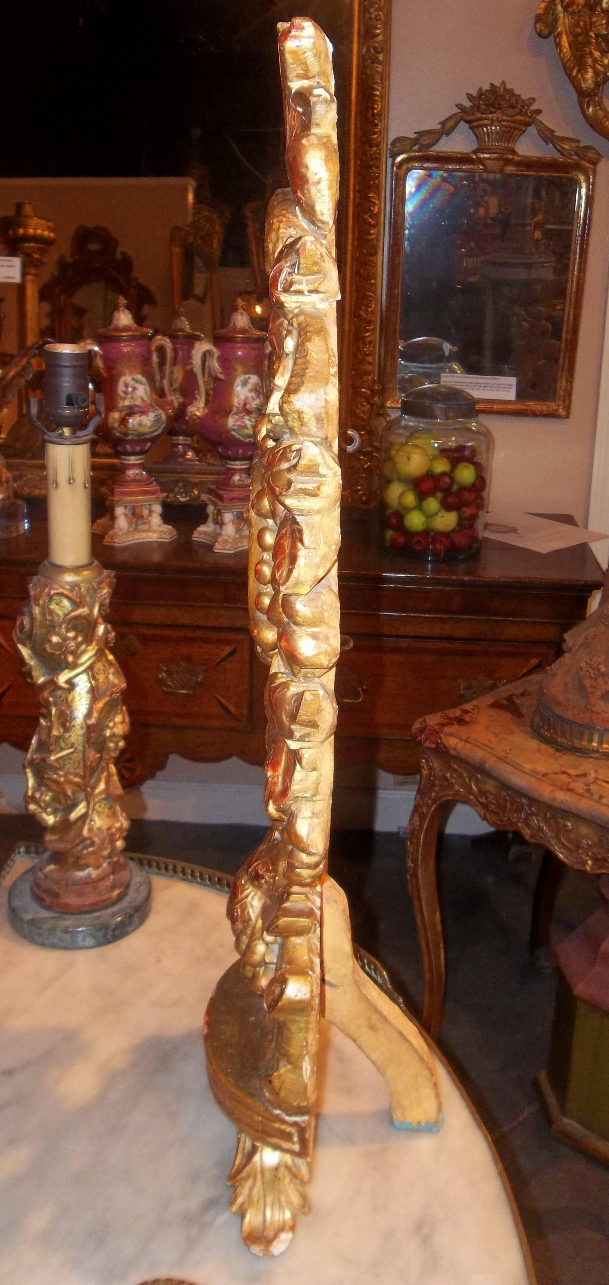 Carved Tall Pair of Colorful Giltwood Reliquaries or Appliques in Baroque Style 6