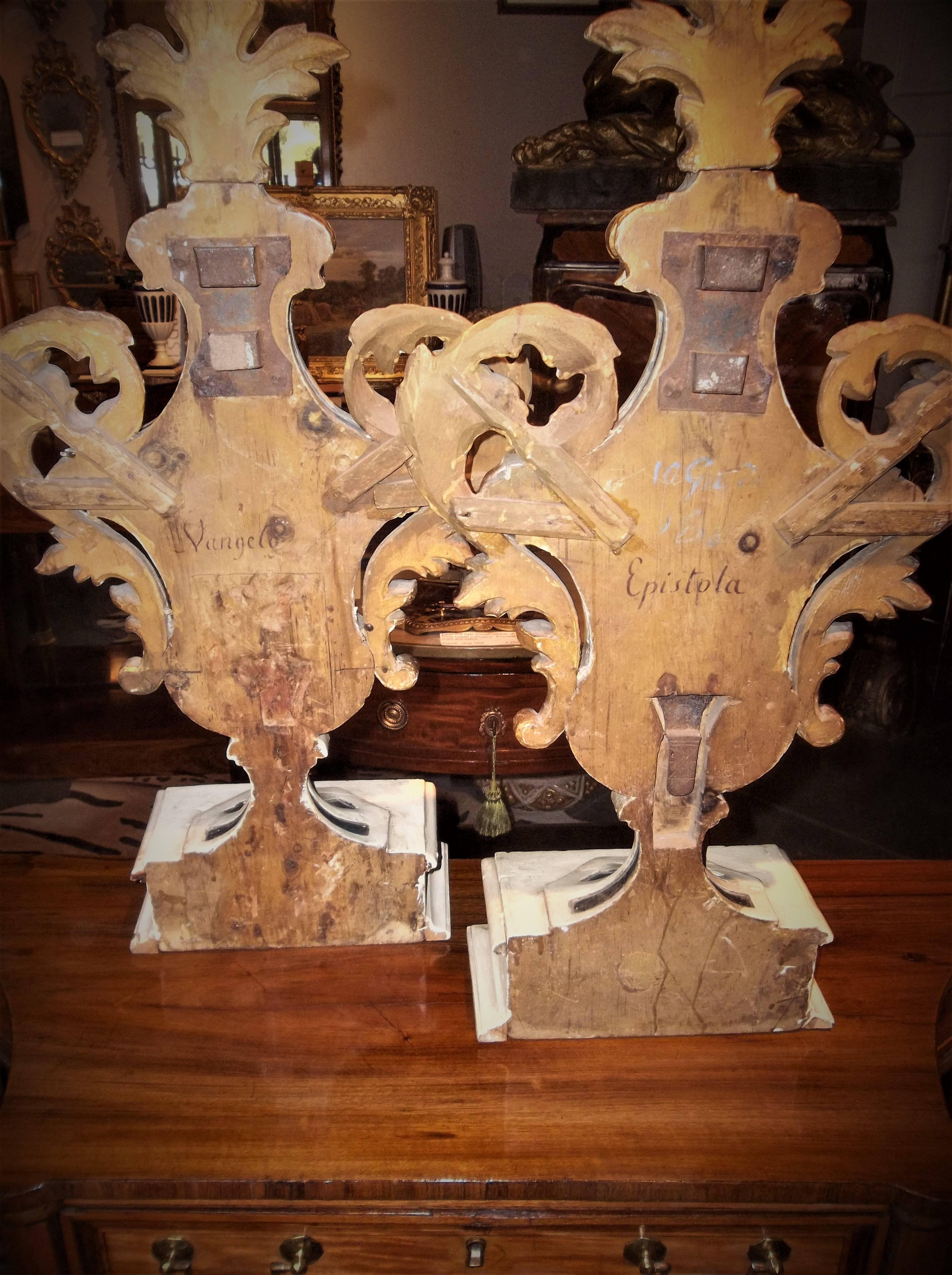 Wood Tall and Large Carved  Pair of Painted and Giltwood Italian Urns or Appliques