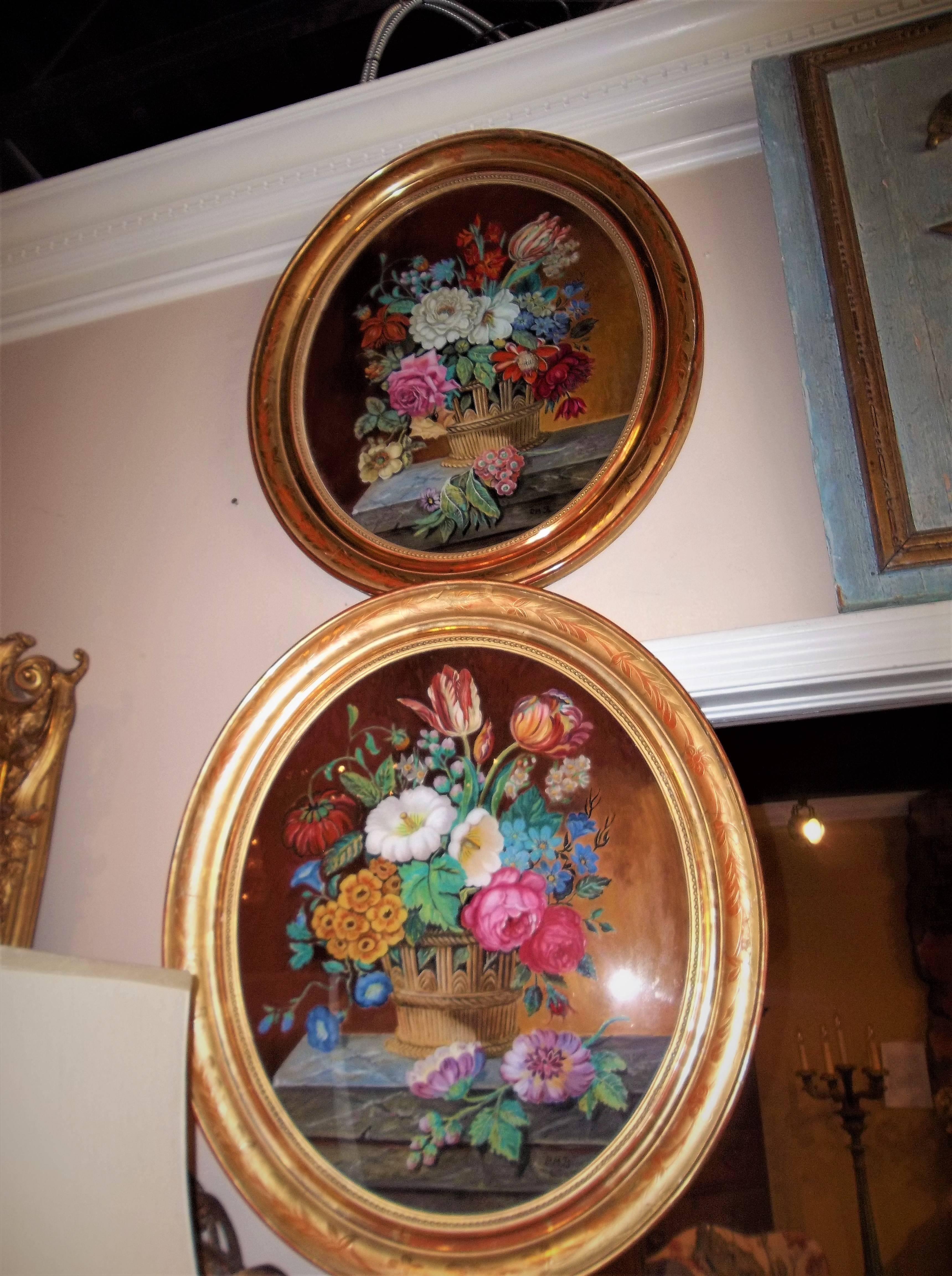 Louis XVI Pair of Églomisé  Paintings in Floral Engraved Giltwood Frames