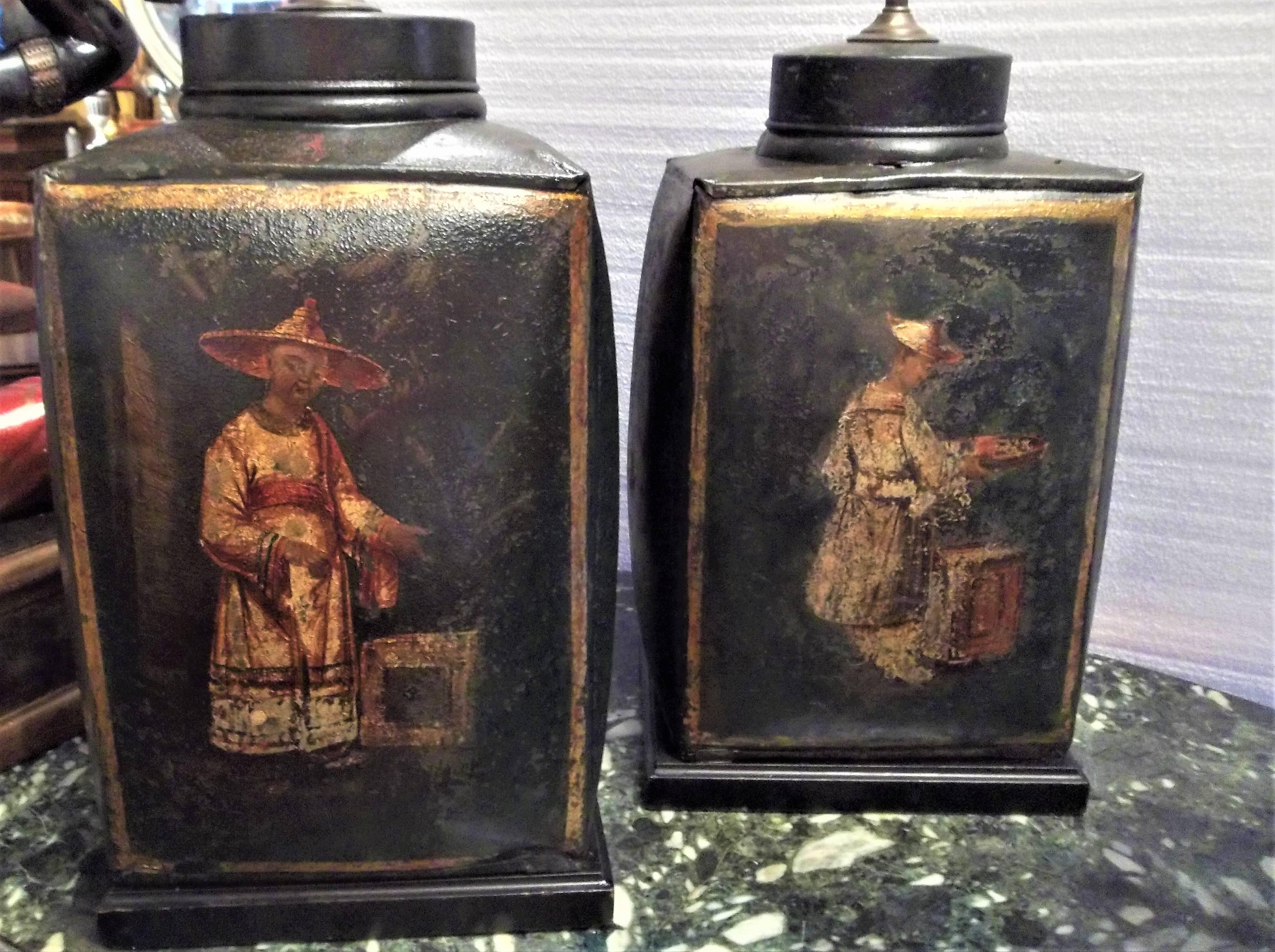 Pair of English Regency Green Chinoiserie Tôle Peinte Tea Canisters Mounted  3