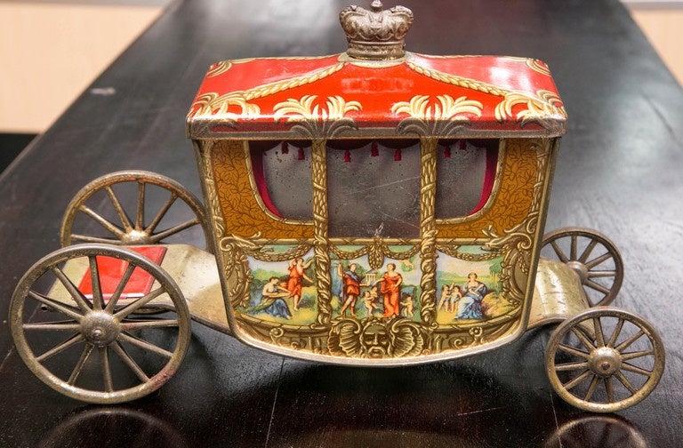 jacobs coronation coach biscuit tin