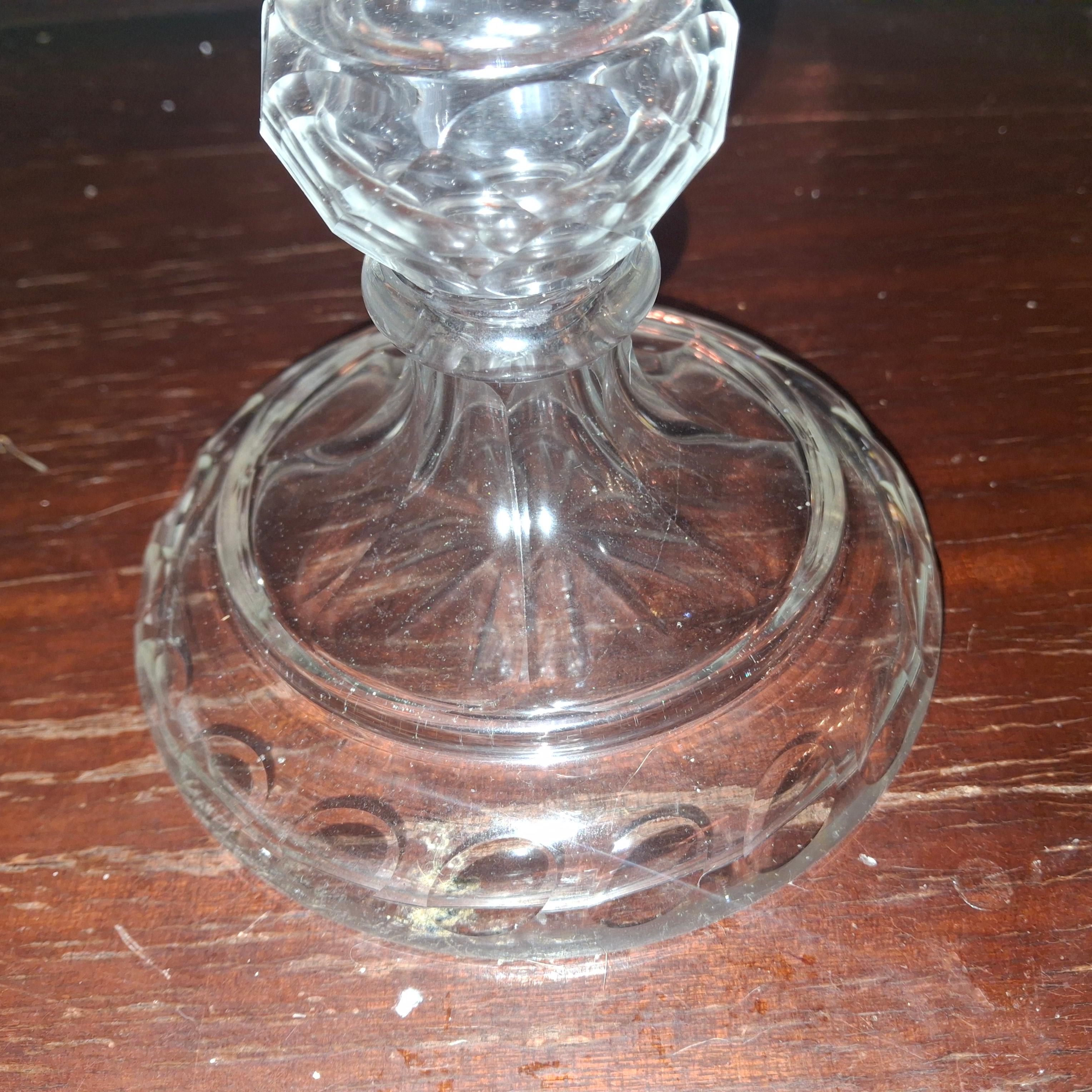 Candelabro tulipán de cristal tallado francés del s. XIX atribuido a Baccarat en venta 5