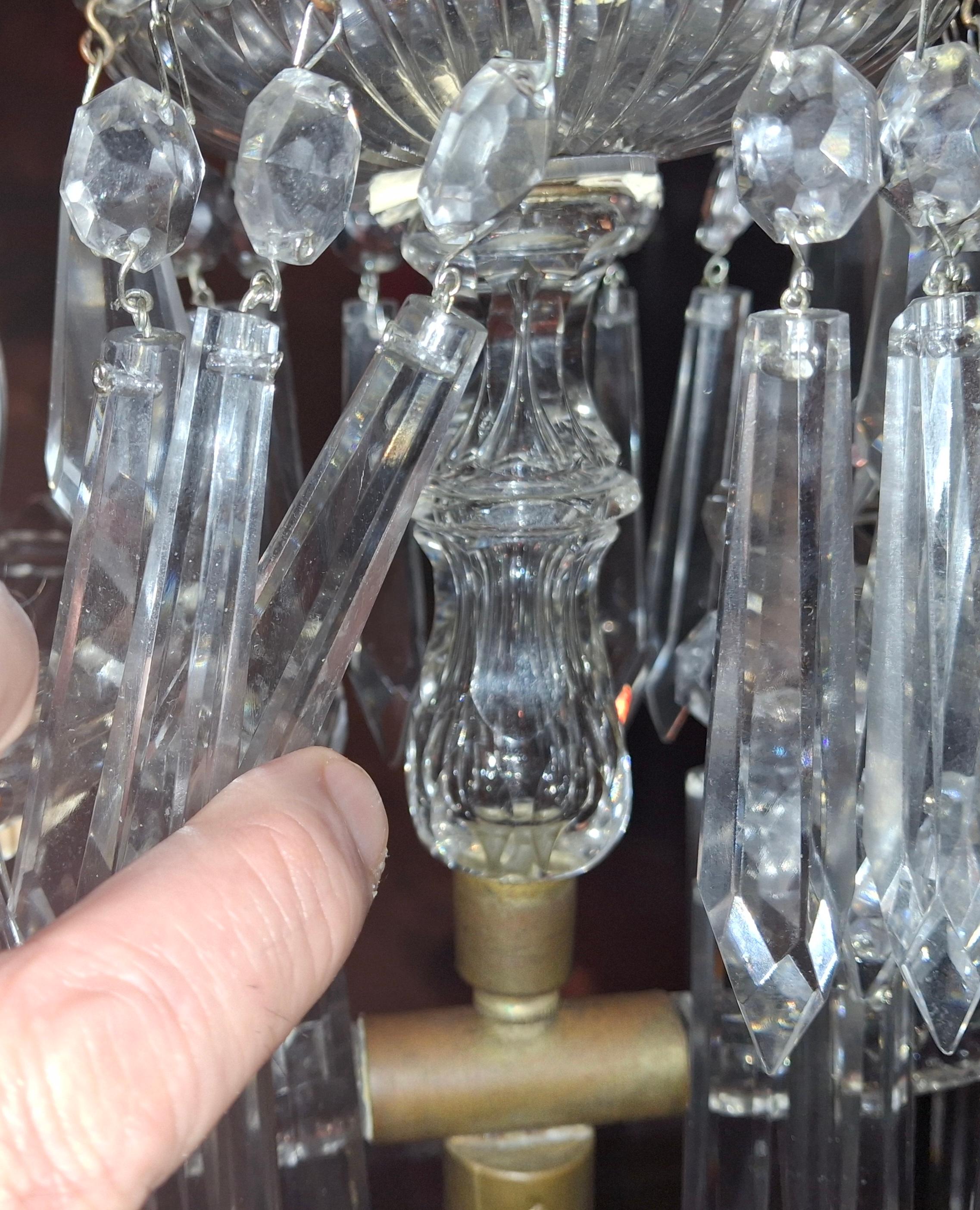 Candelabro tulipán de cristal tallado francés del s. XIX atribuido a Baccarat en venta 9