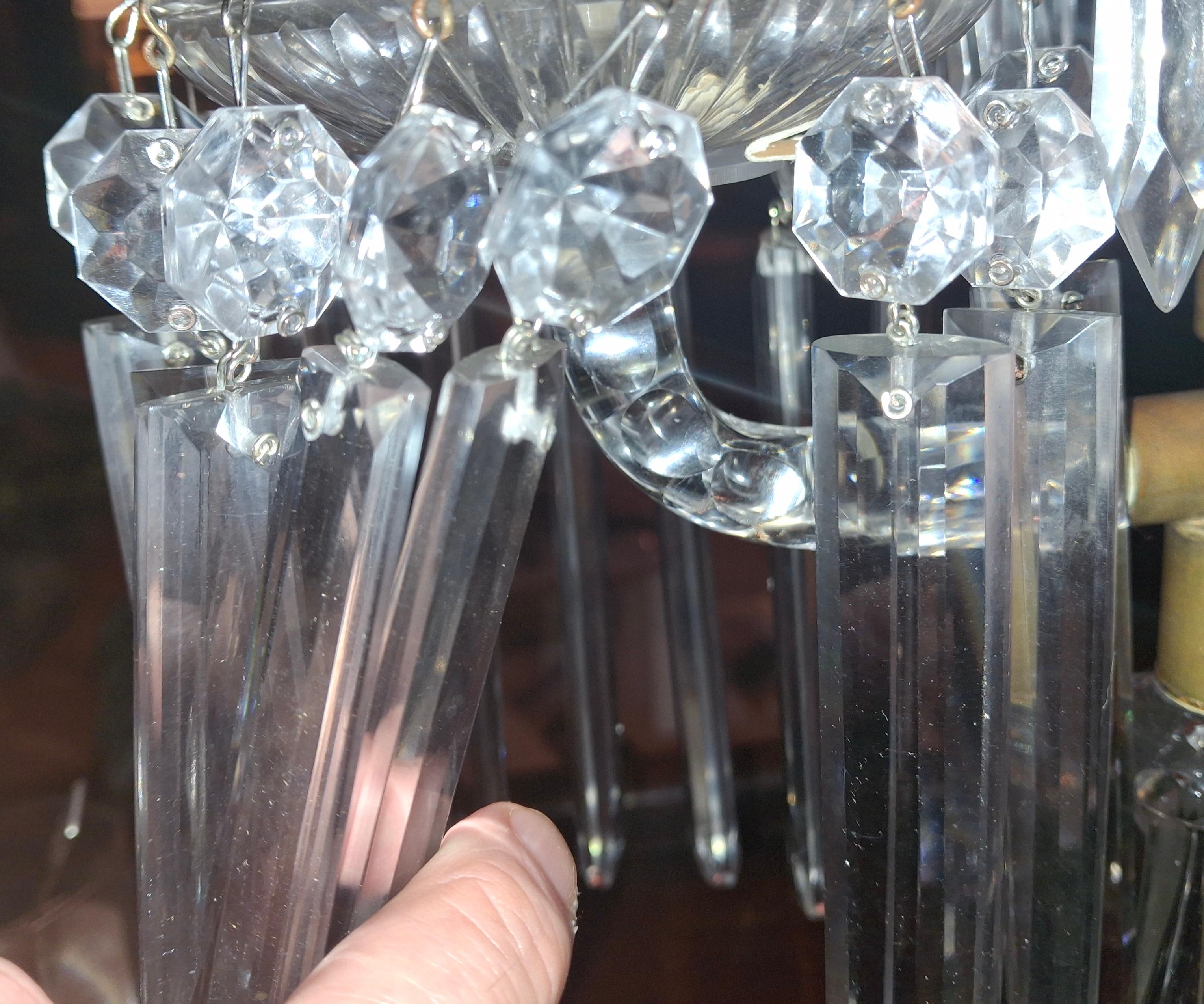 Candelabro tulipán de cristal tallado francés del s. XIX atribuido a Baccarat en venta 10
