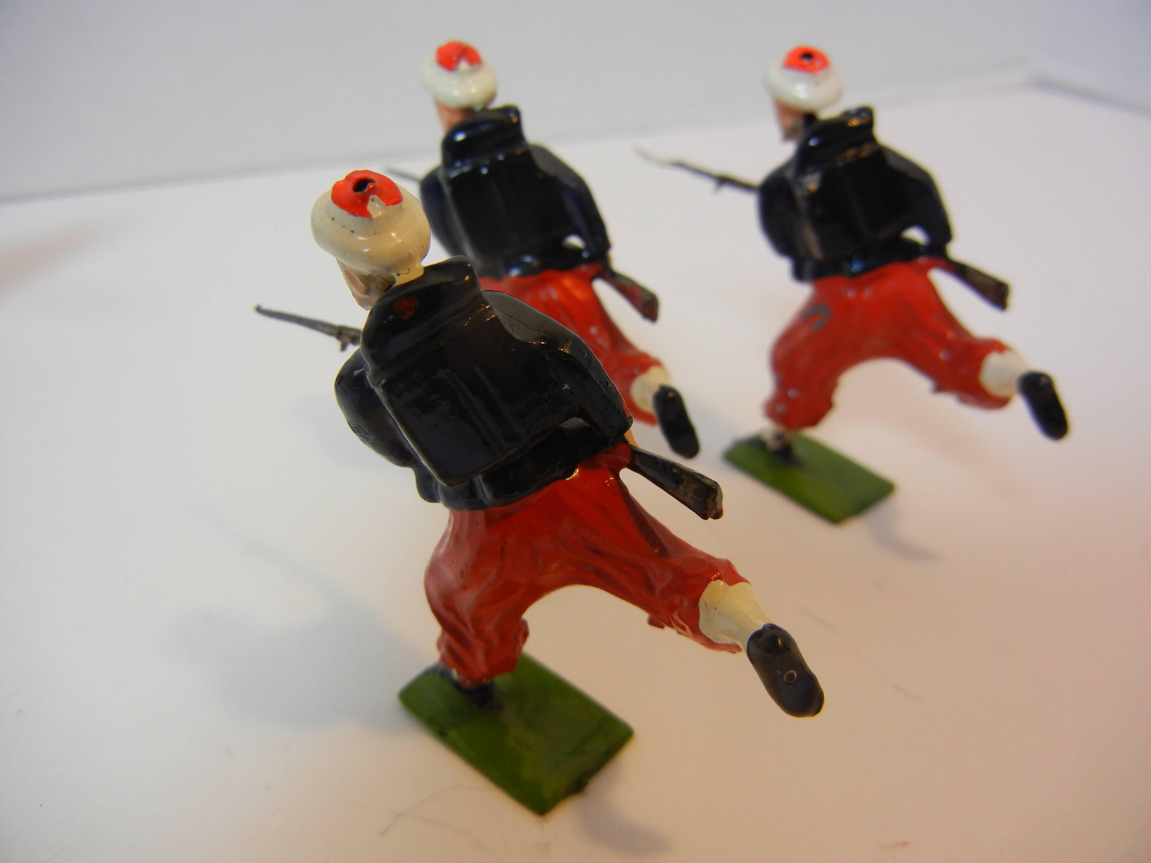 Britains Toy Set #142, French Zouaves Charging with Fixed Bayonets, 1930-1940 2