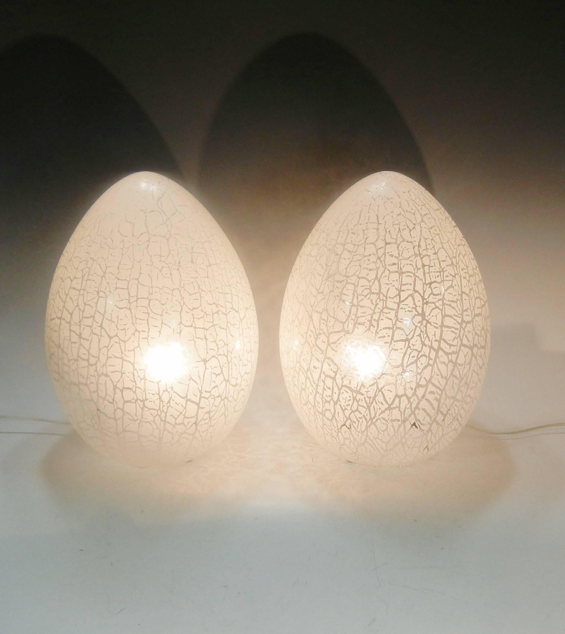 Pair of Large Murano Glass Table Lamps in Rare Lacy Pattern, circa 1970 For Sale 1