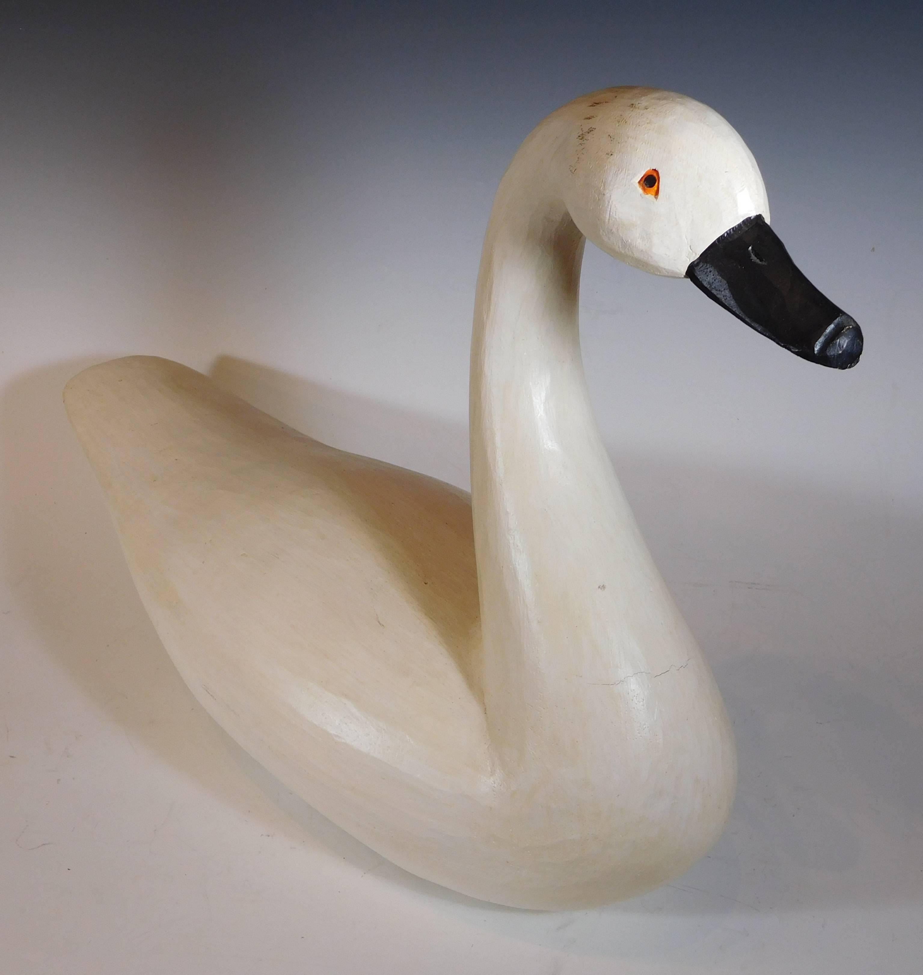 Hand-Carved Large Folk Art Swan Decoy in Carved and Painted Wood, New England, 20th Century