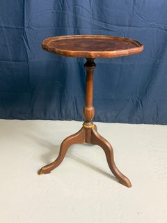 Antique Georgian-style Tripod Wine or side Table