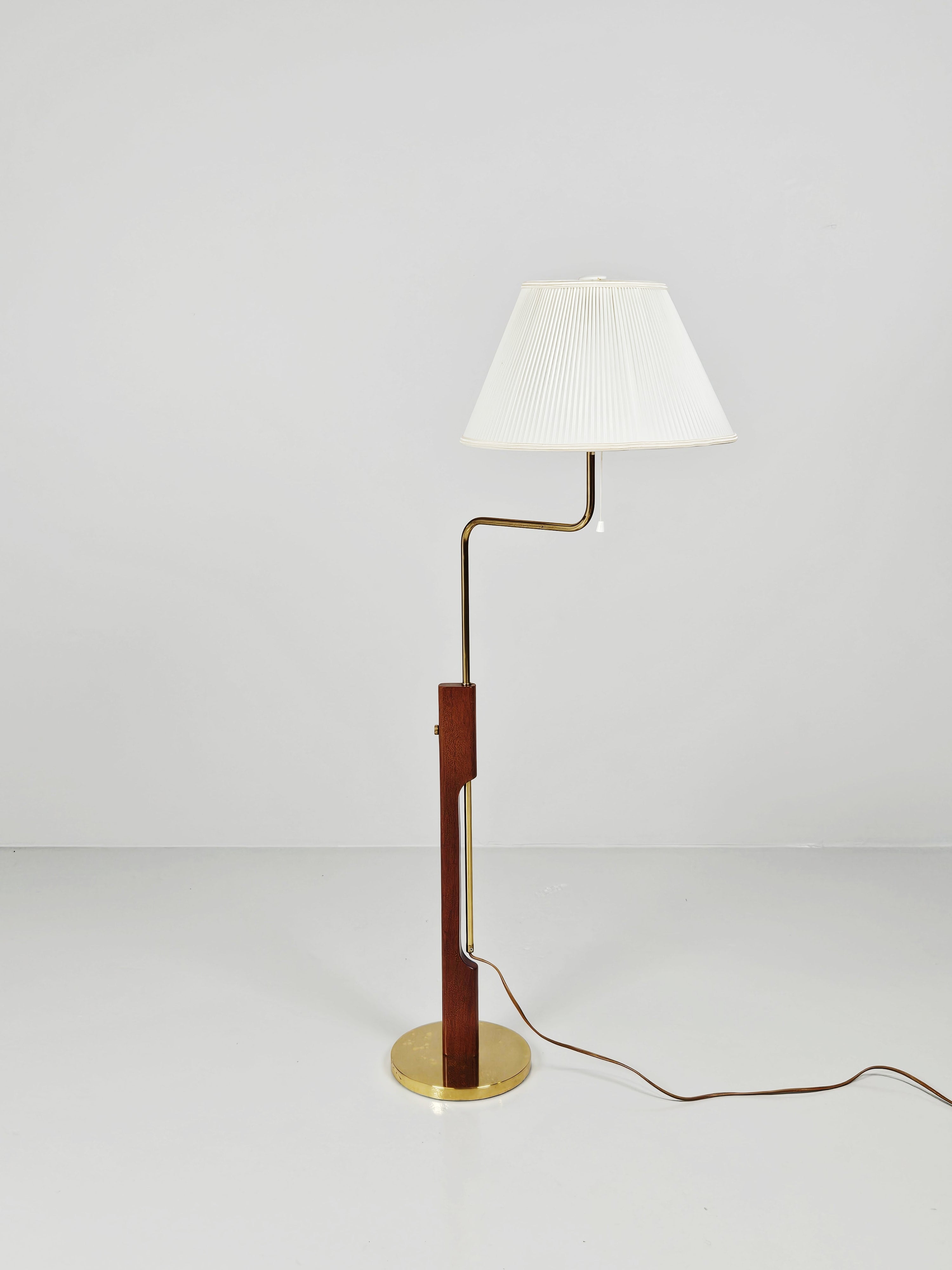 Adjustable floor lamp by Bergboms, model G-82A, teak and brass, Sweden, 1960s For Sale