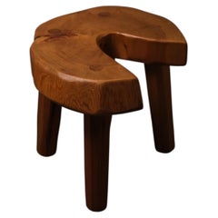 Taburete «Primitive Pine» de Stig Sandkvist, Suecia, década de 1950