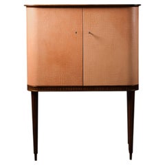 Meuble de bar de style moderne scandinave en acajou et cuir naturel, Suède, années 1950