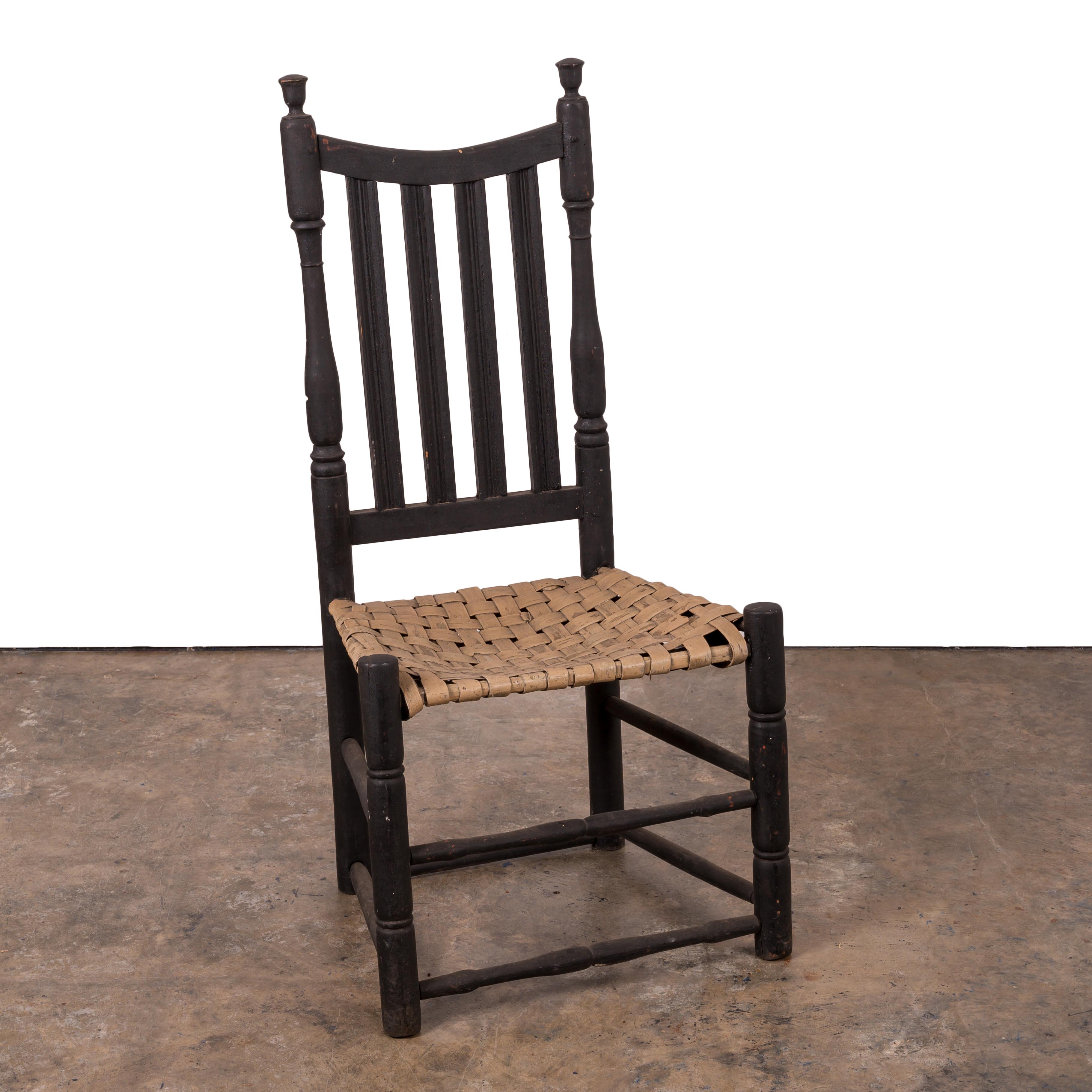 Américain Chaise à dossier à empiècement, Connecticut, 18e siècle en vente