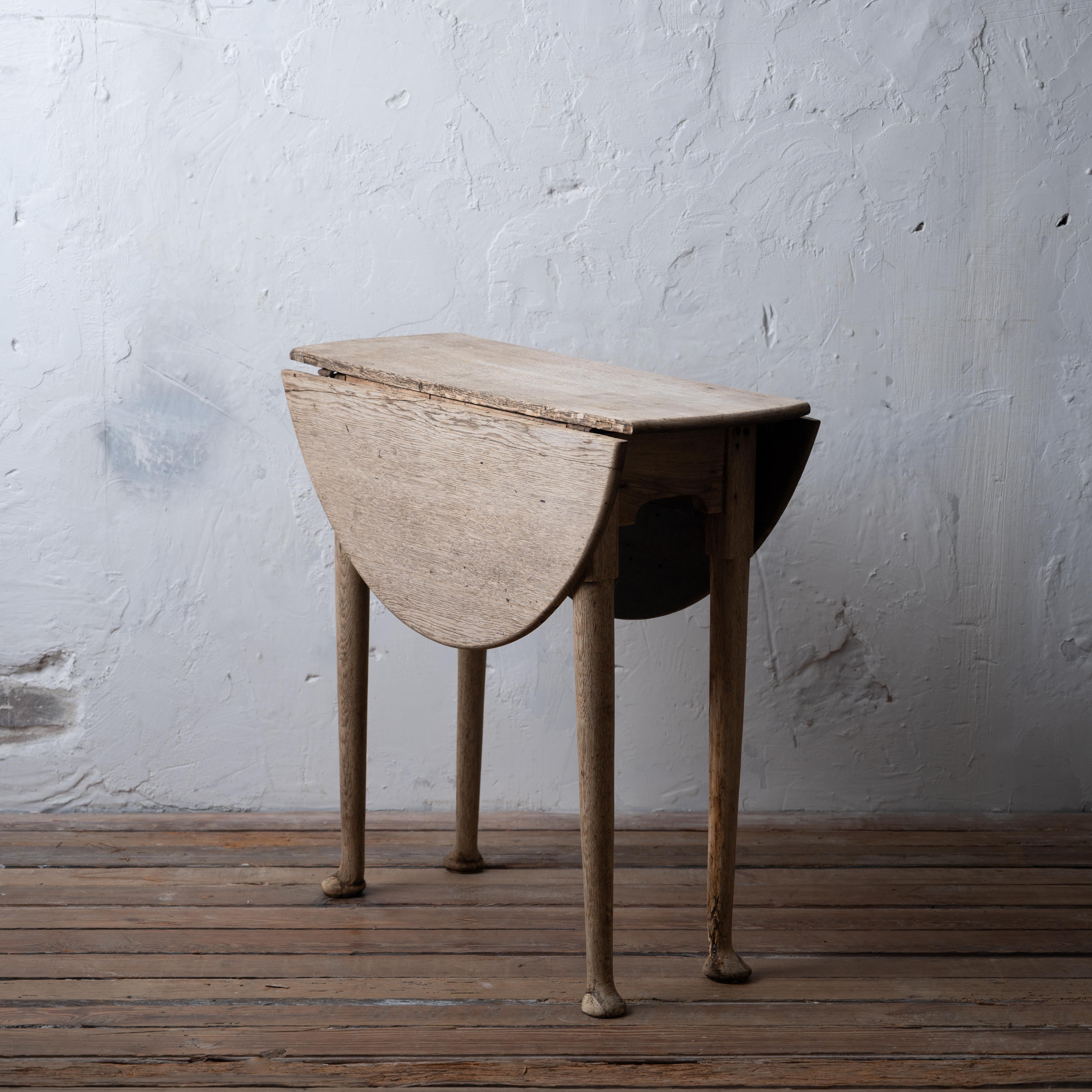 Georgian Bleached Oak Drop Leaf Table For Sale 1