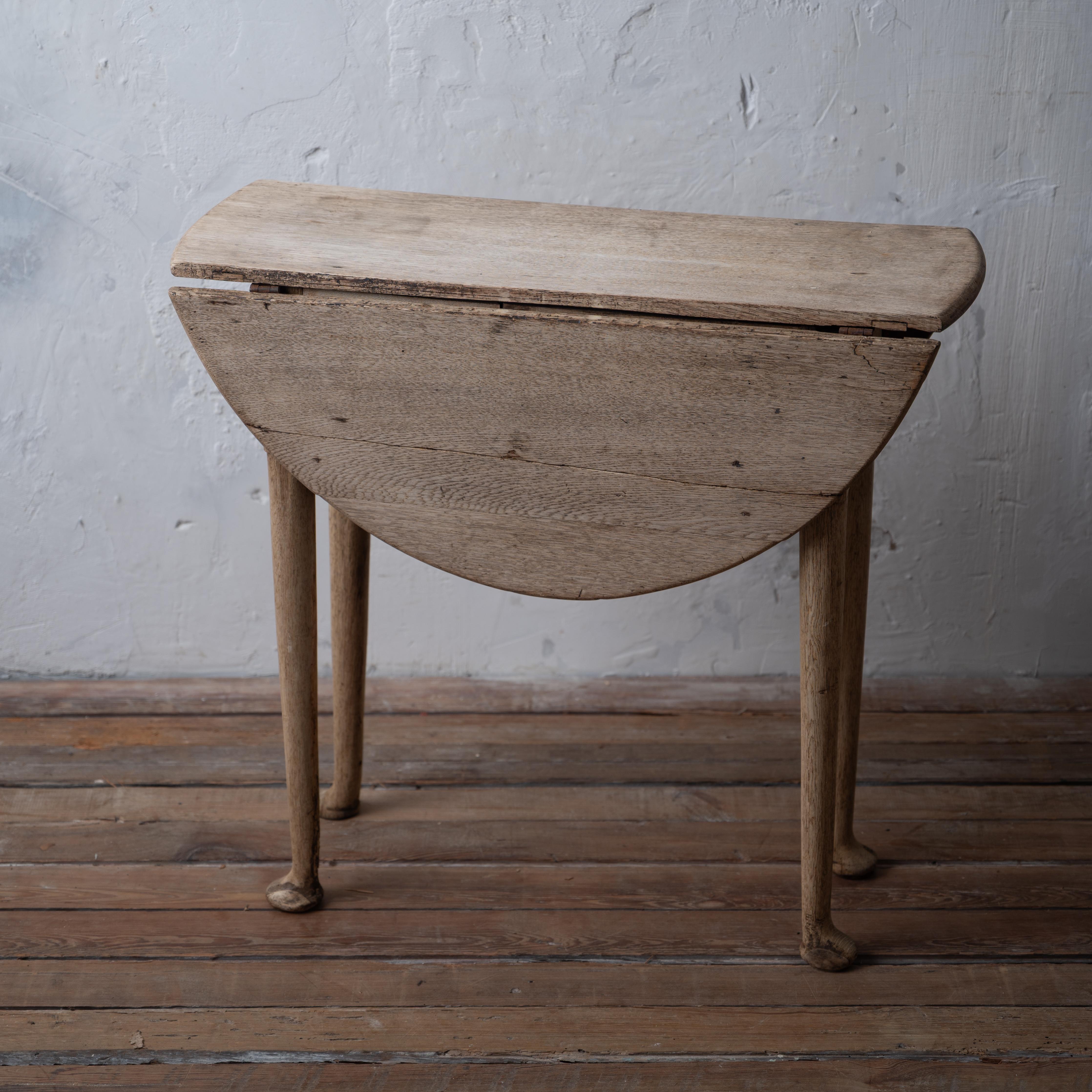 Georgian Bleached Oak Drop Leaf Table For Sale 5