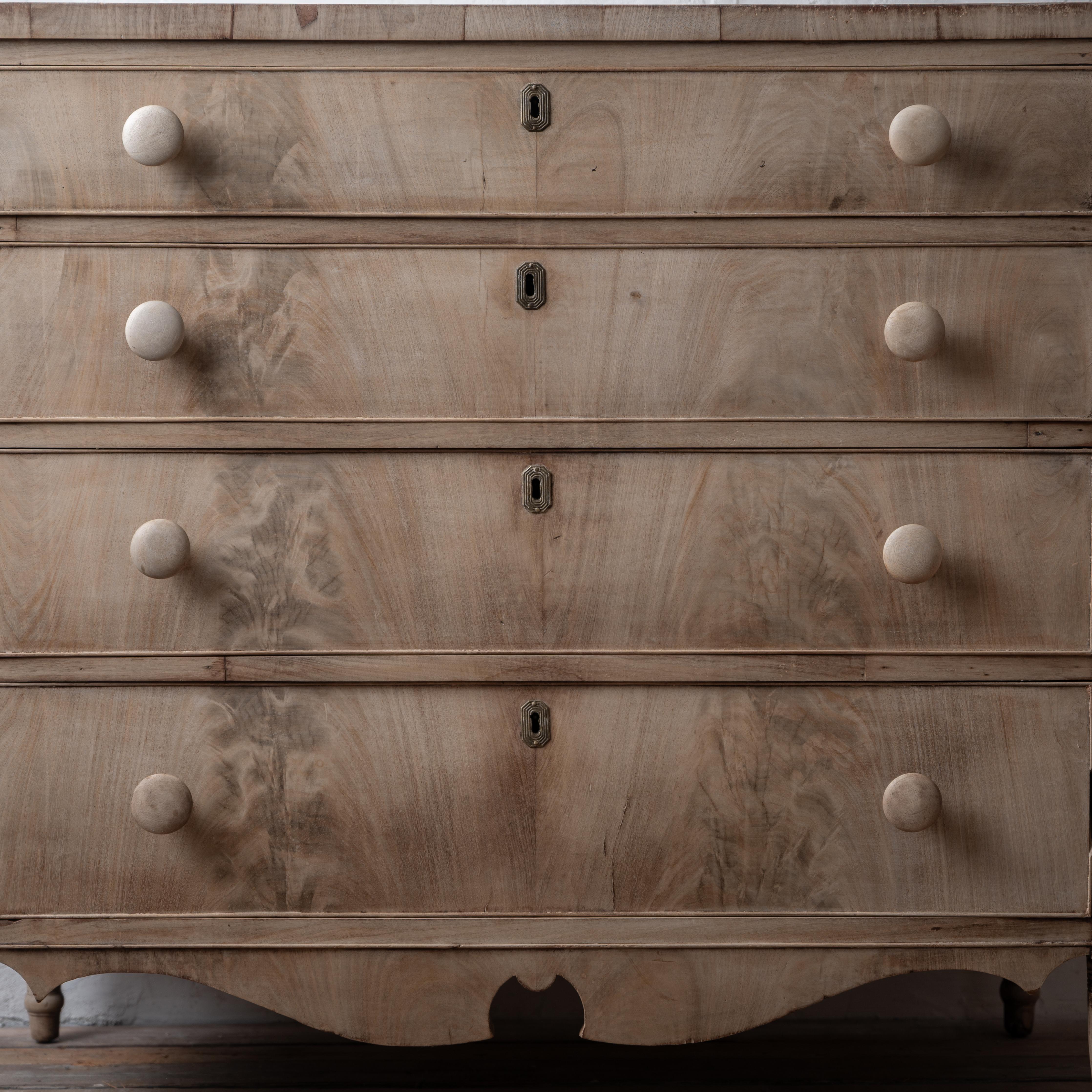 Mahogany Bleached Sheraton Chest of Drawers, c.1810 For Sale