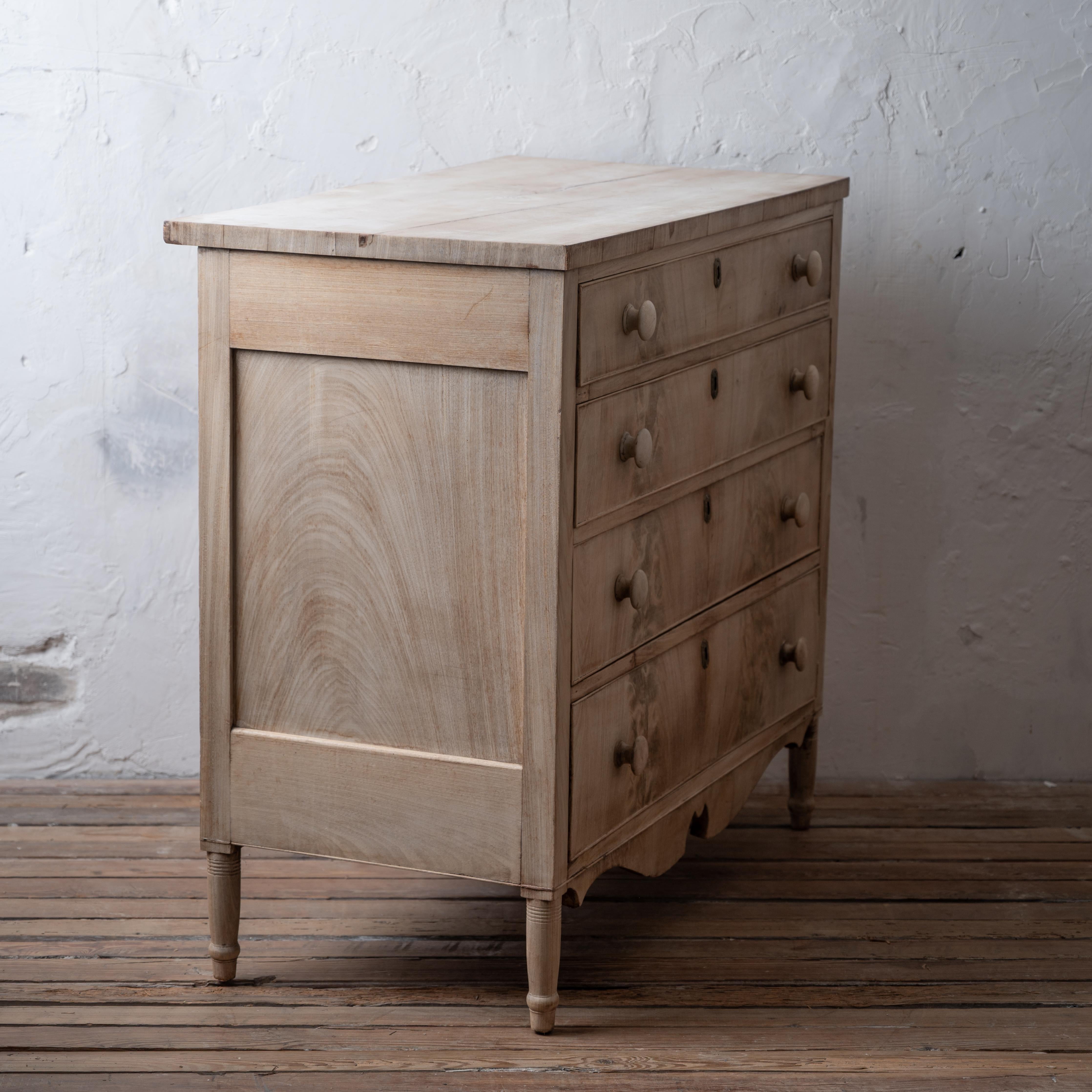 Bleached Sheraton Chest of Drawers, c.1810 For Sale 8