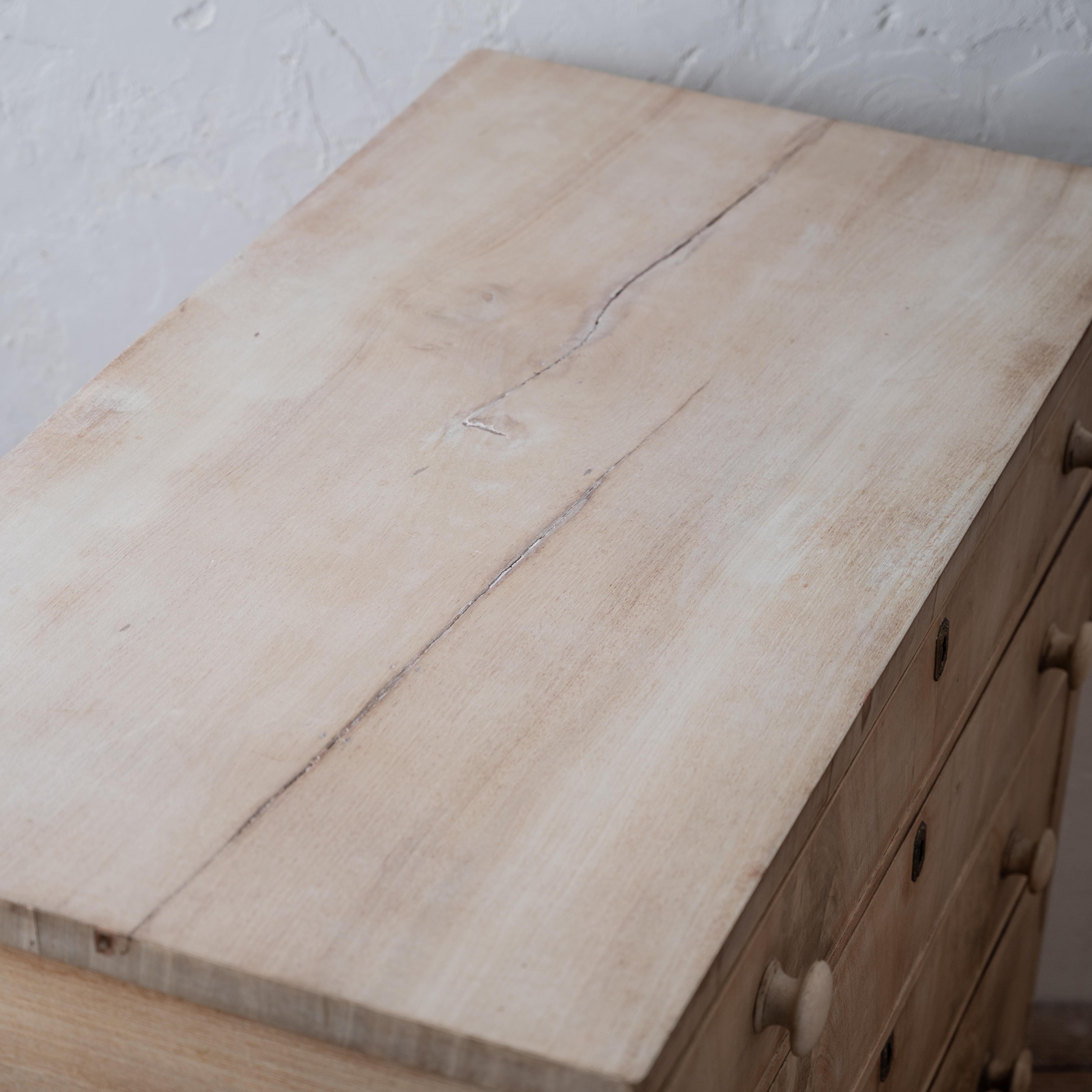 Bleached Sheraton Chest of Drawers, c.1810 For Sale 9