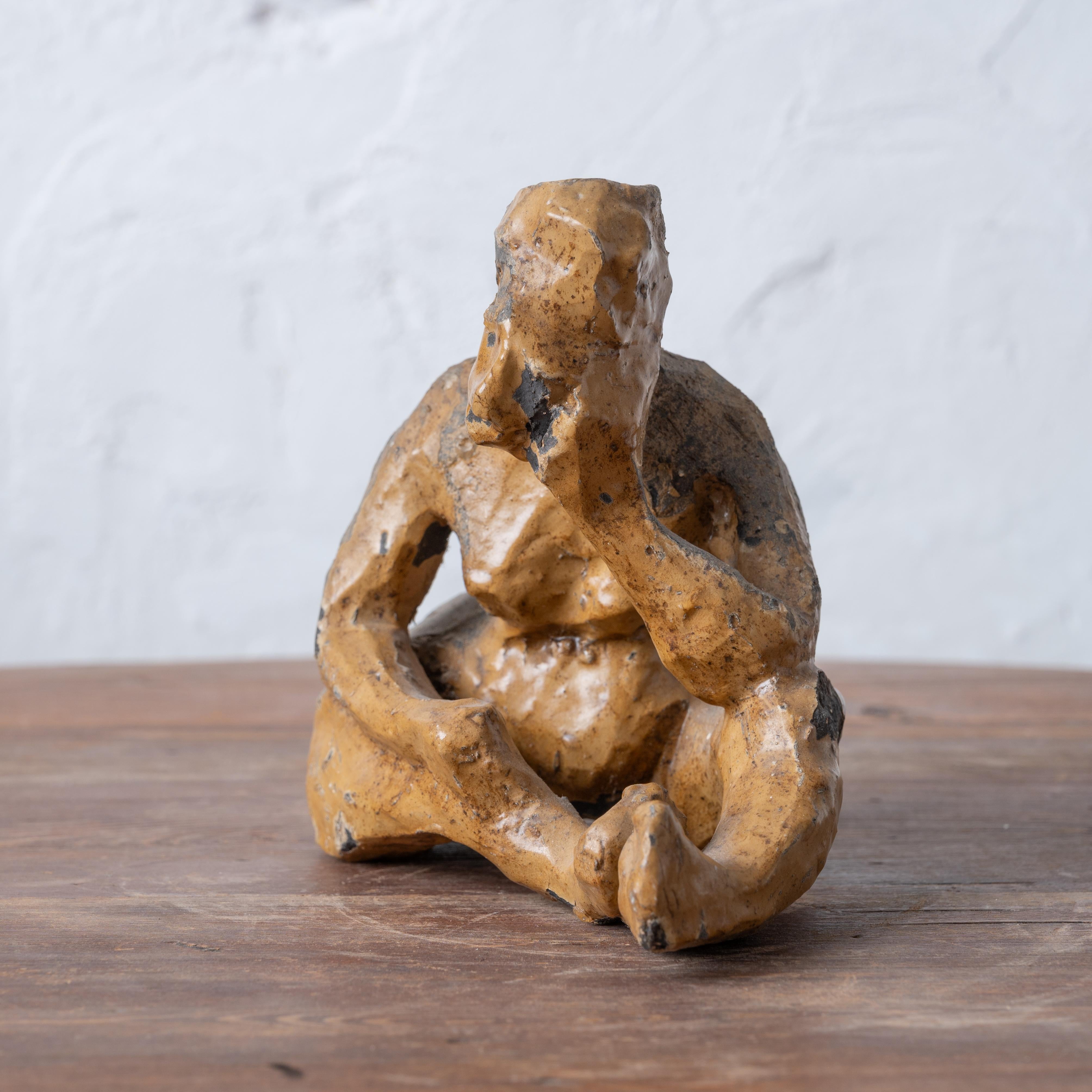 Francese Scultura figurativa astratta in terracotta francese in vendita