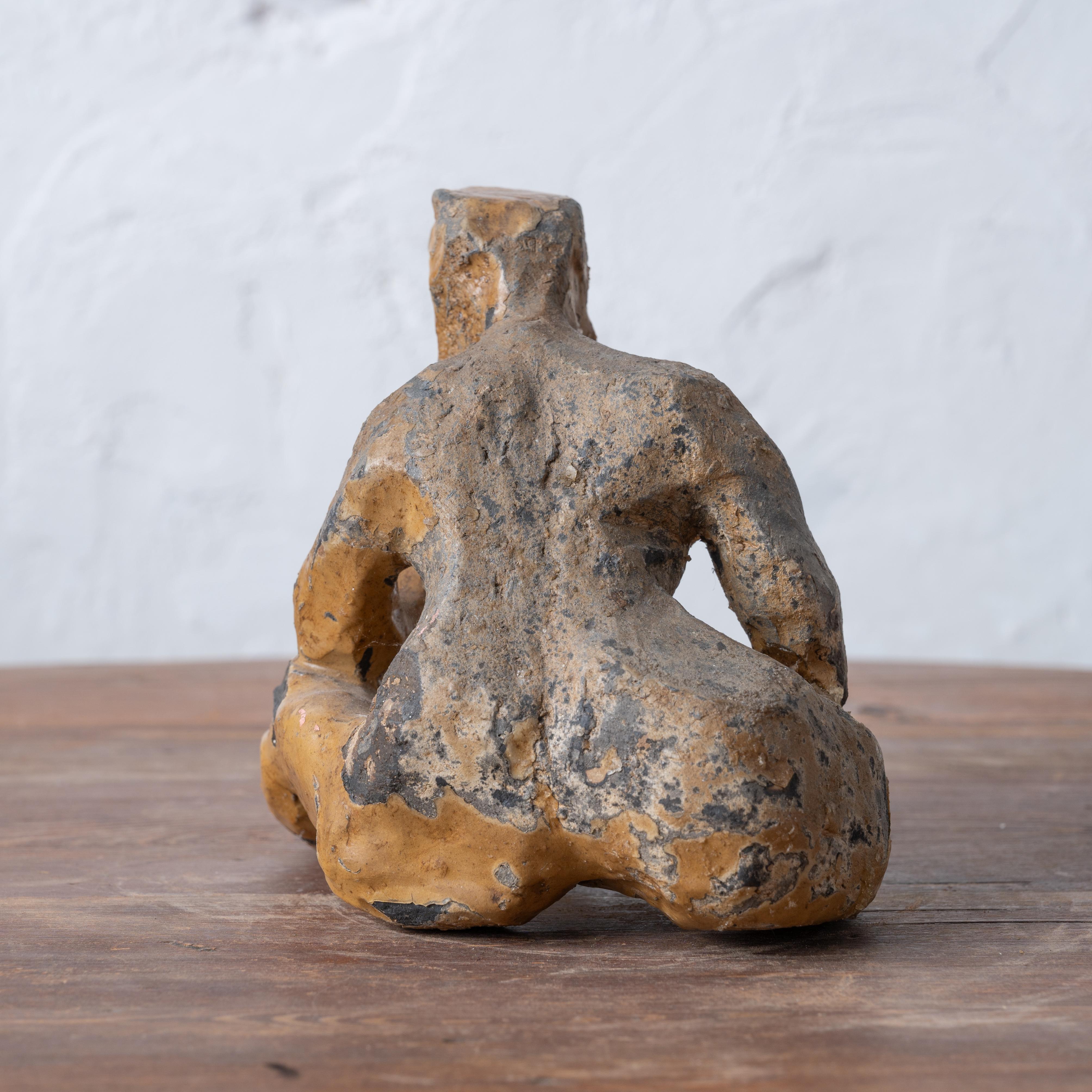 XX secolo Scultura figurativa astratta in terracotta francese in vendita