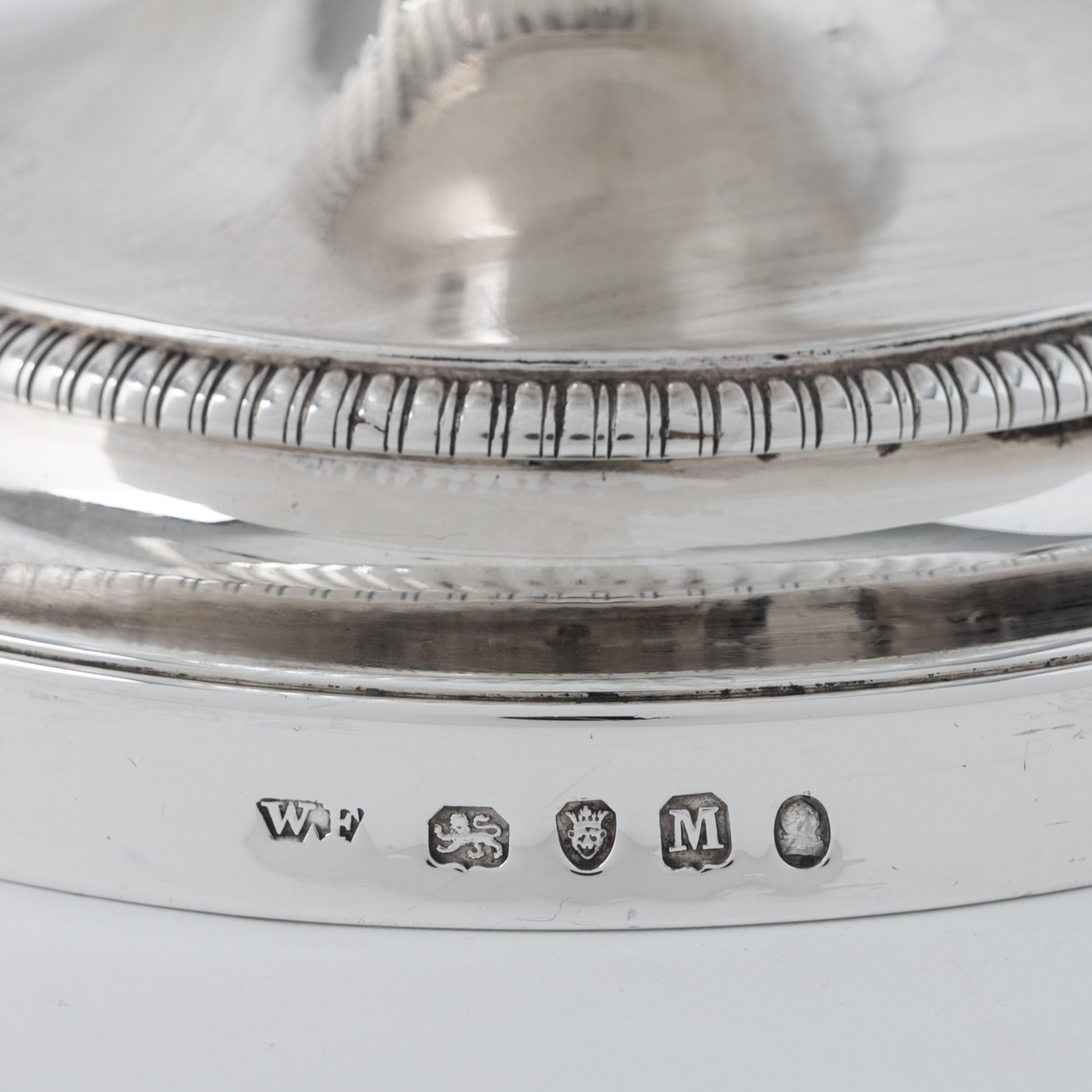 Argento 925 Coppa coperta in sterline di Giorgio III, William Frisbee, 1807 in vendita