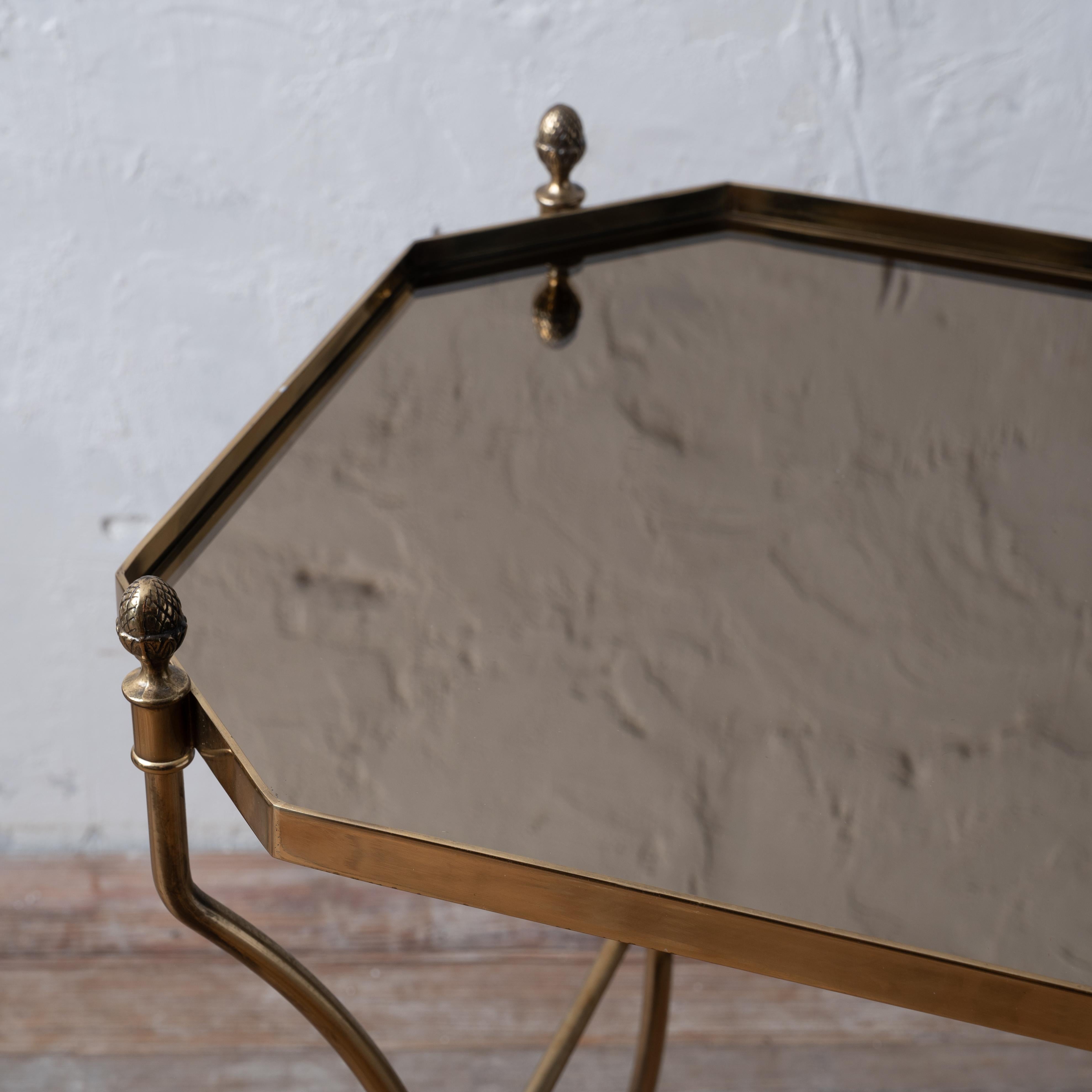 Italian Brass Mirrored Top Cocktail Table, c.1970 For Sale 1