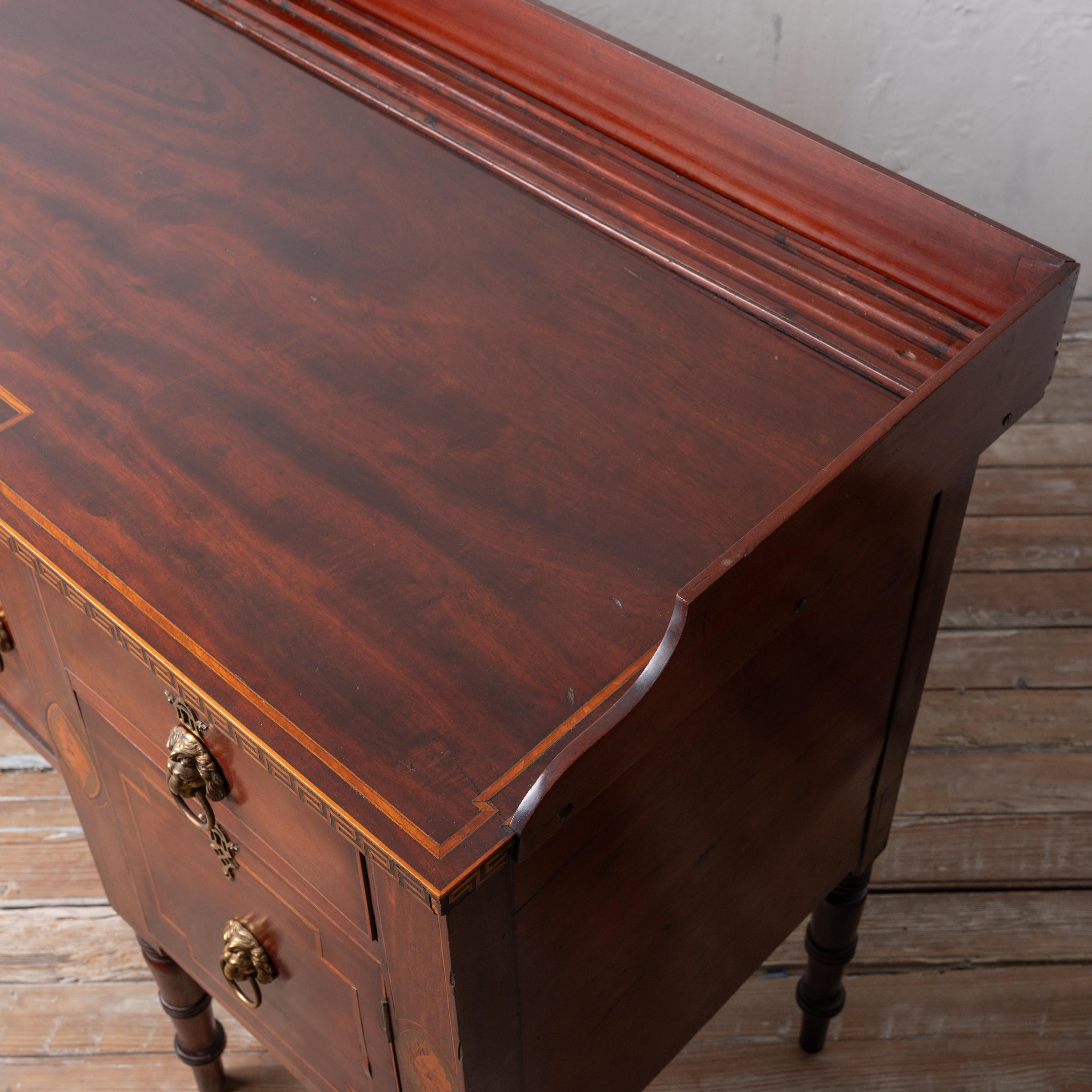 Regency-Anrichte aus Mahagoni mit Intarsien, um 1820 im Angebot 7