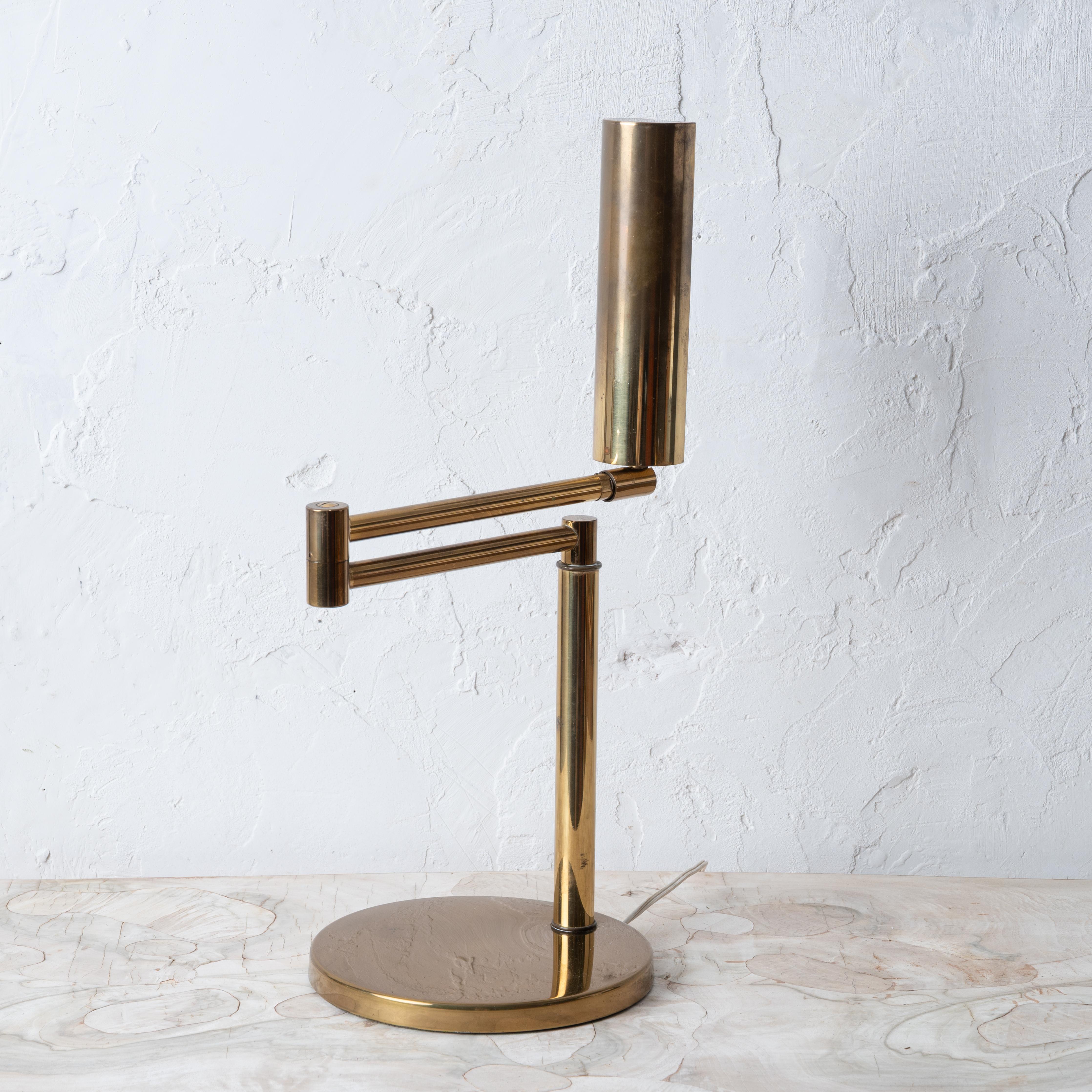 Koch & Lowy Articulating Brass Desk Lamp, c.1960 In Good Condition For Sale In Savannah, GA