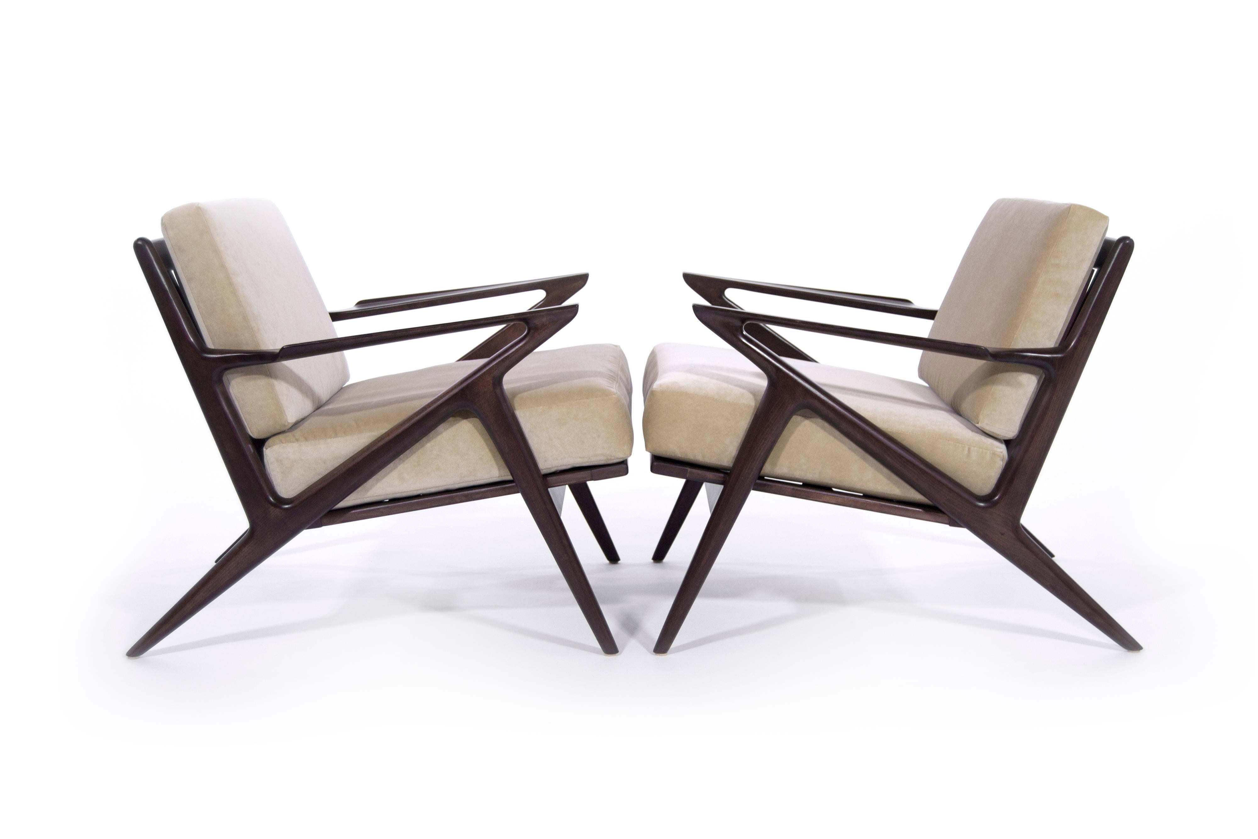 Poul Jensen for Selig 'Z' Lounge Chairs, Denmark In Excellent Condition In Westport, CT