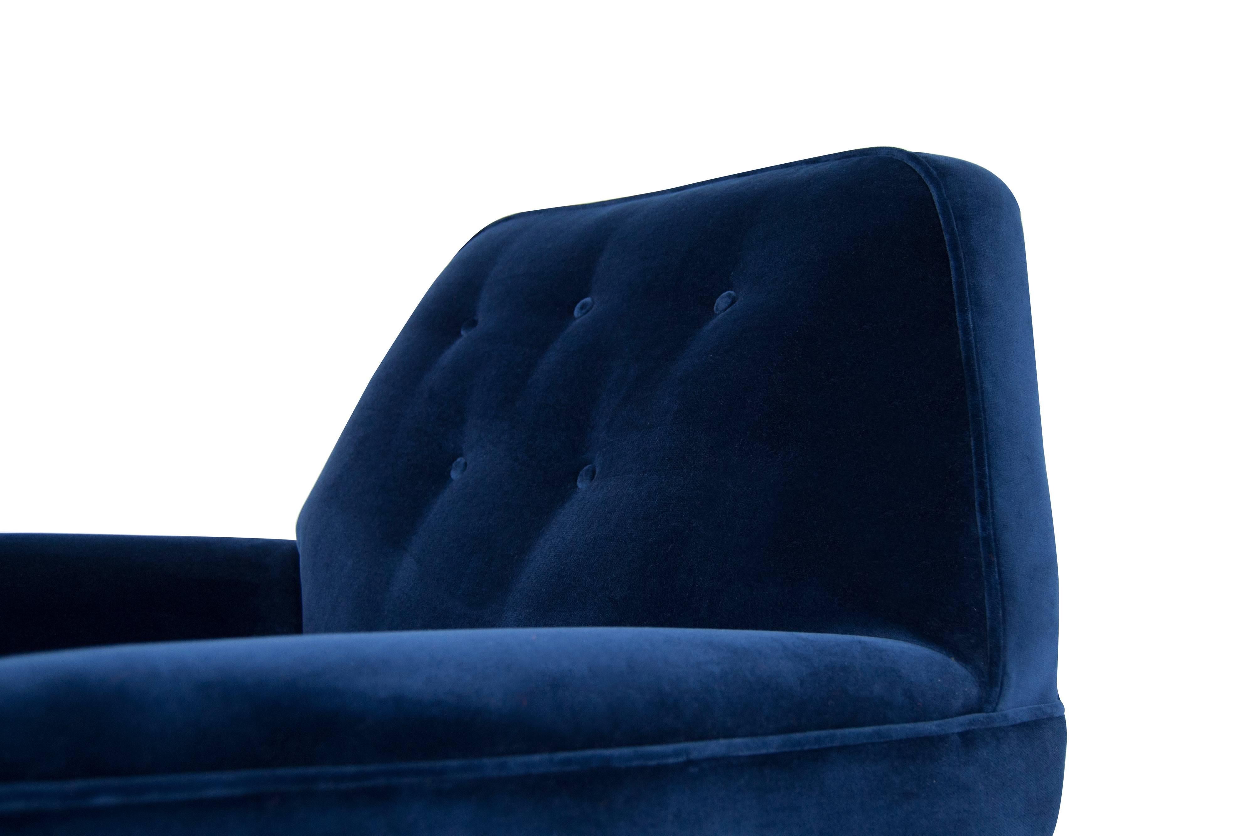 20th Century Navy Blue Velvet Lounge Chairs with Splayed Legs, Italy, circa 1950s