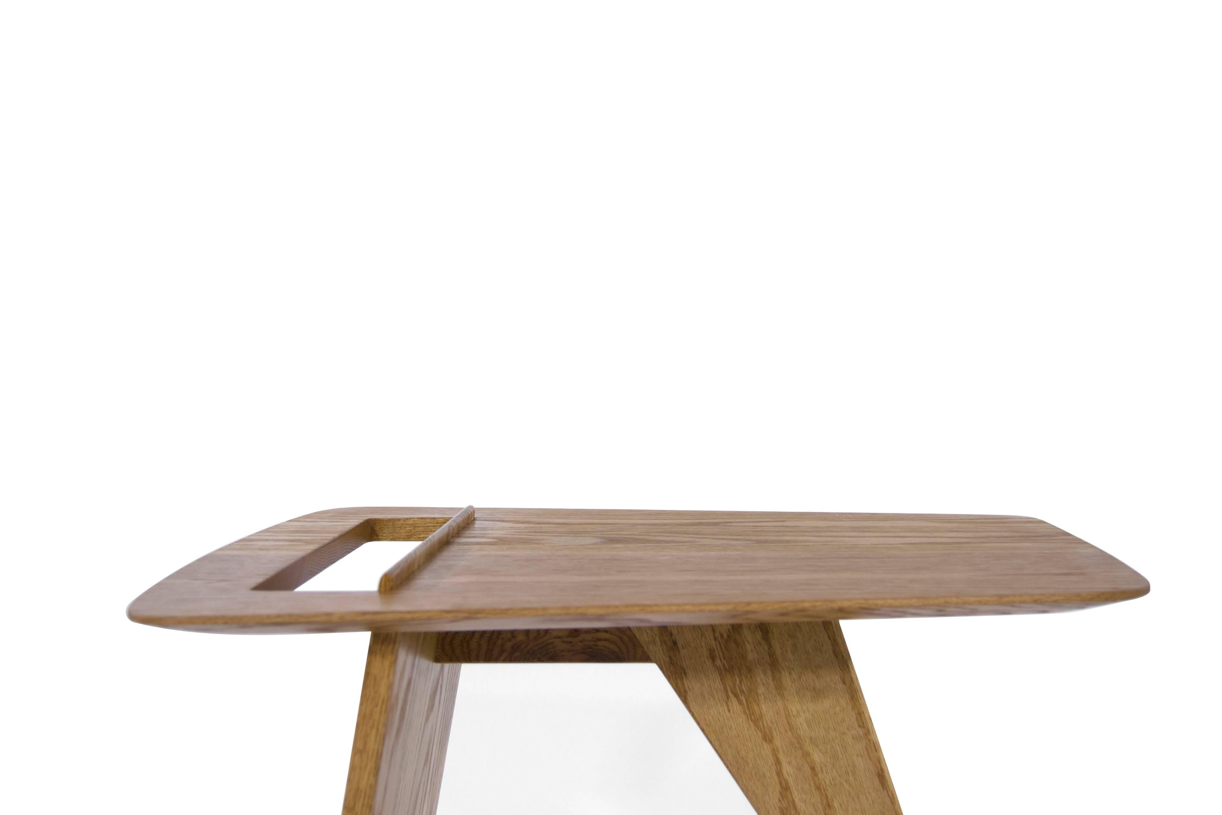 Mid-Century Modern Jens Risom Magazine Table in Oak