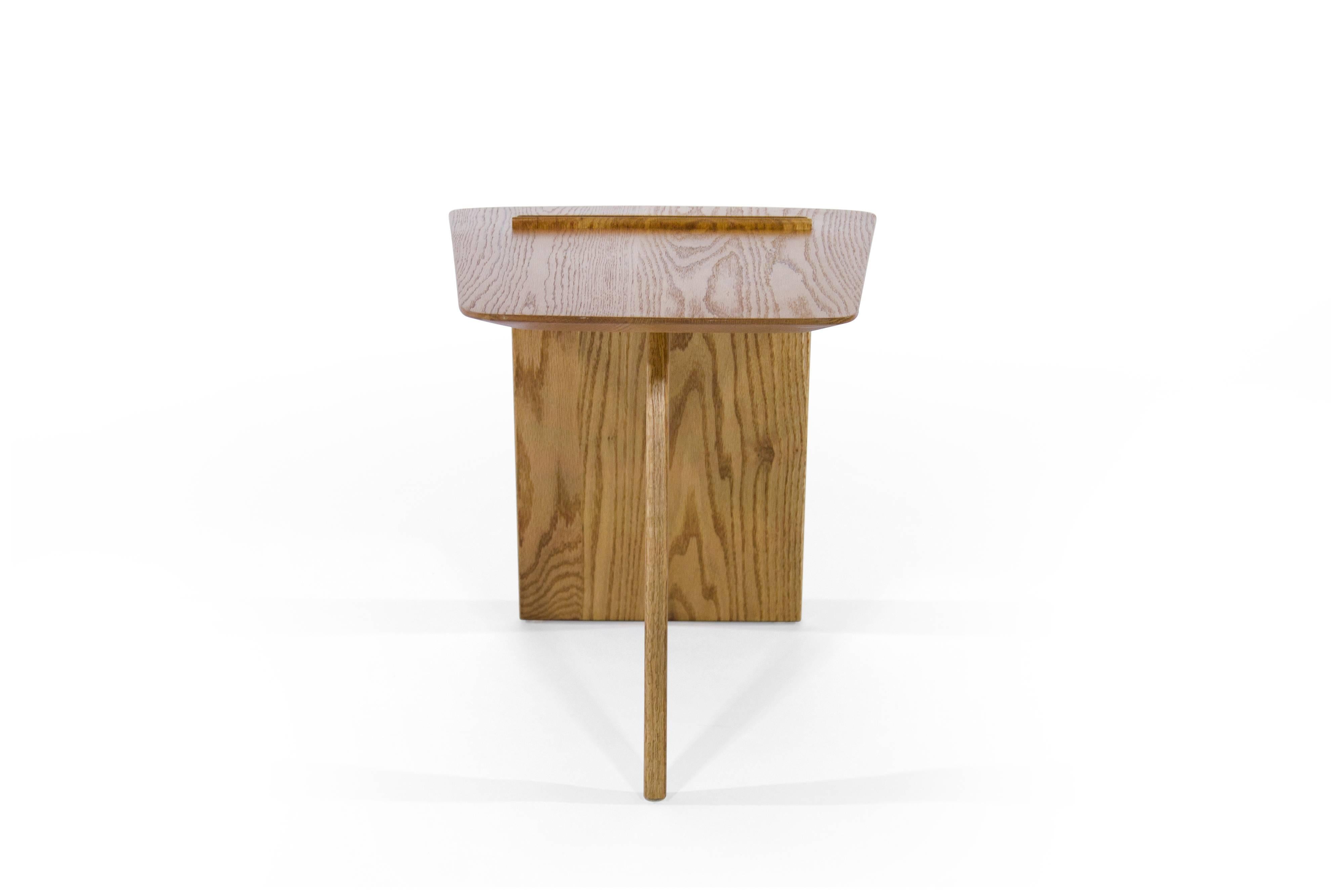 Jens Risom Magazine Table in Oak In Excellent Condition In Westport, CT