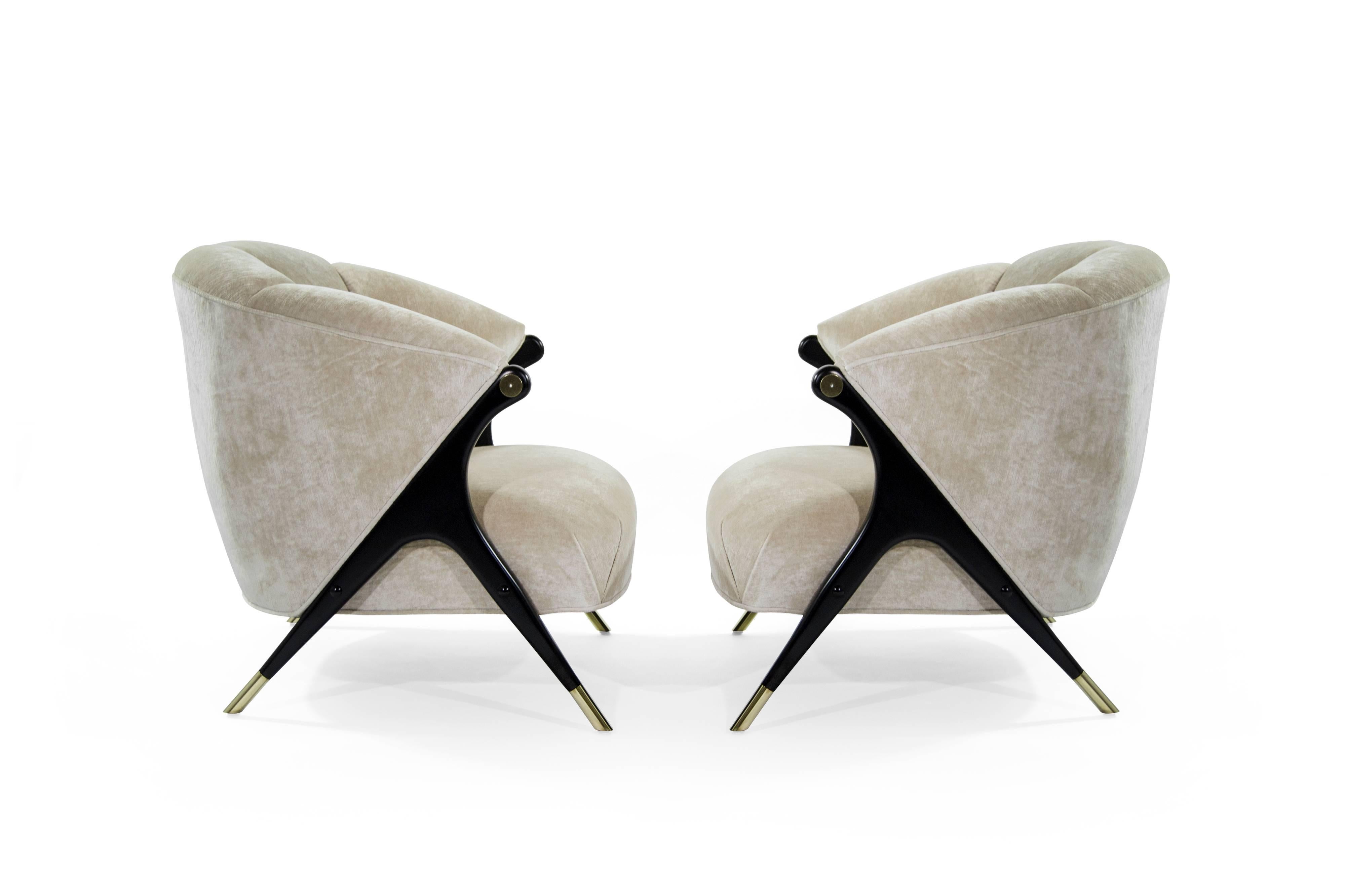 Mid-Century Modern Modernist Karpen Lounge Chairs in Beige Chenille