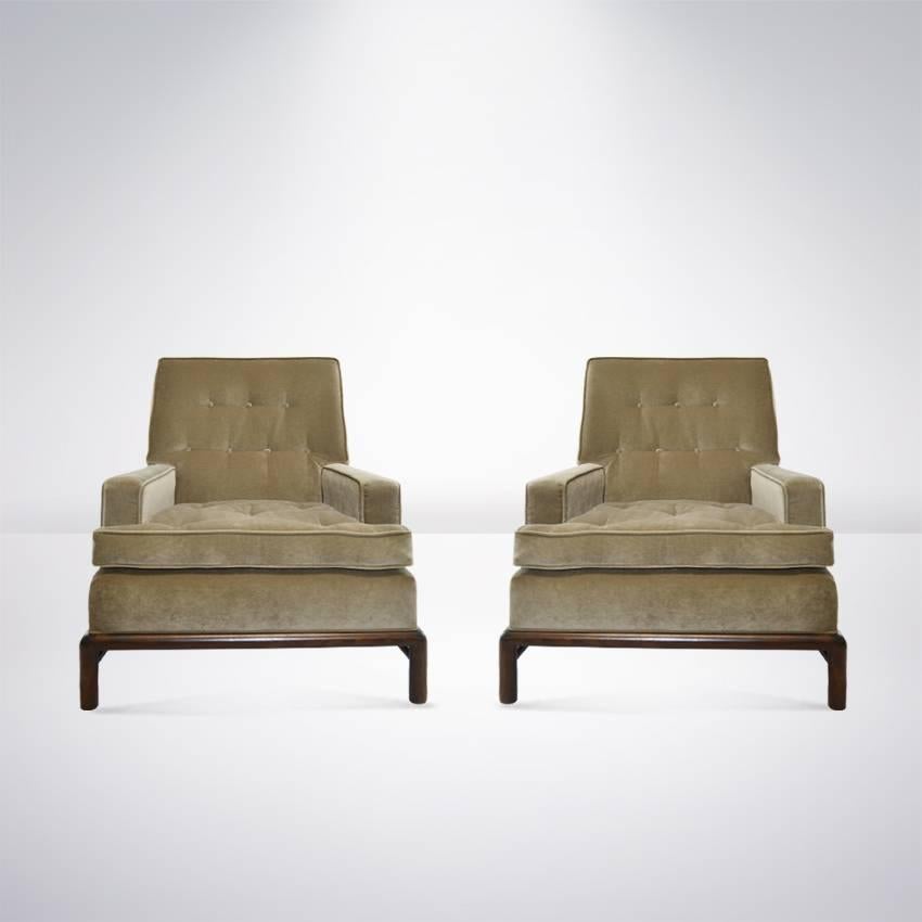 Mid-Century Modern Pair of Tufted Highback Lounge Chairs by T.H. Robsjohn-Gibbings for Widdicomb