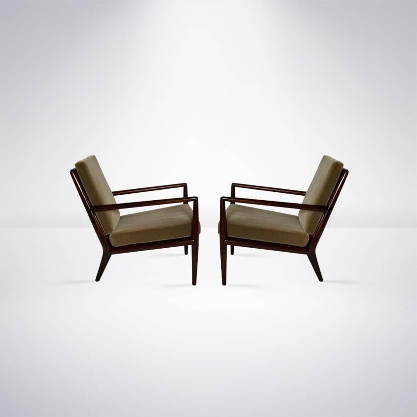 Mid-Century Modern T.H. Robsjohn-Gibbings for Widdicomb Lounge Chairs in Mohair, Model WWZ