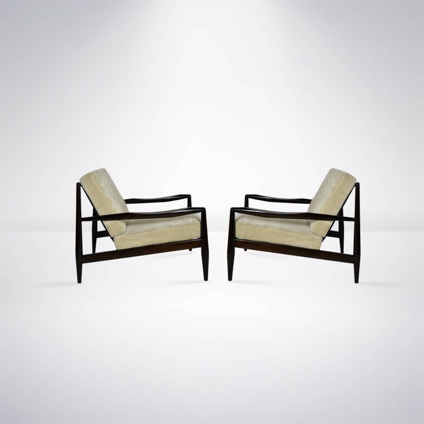 Mid-Century Modern Pair of Sculptural Adrian Pearsall Lounge Chairs, Model 834-C, circa 1950s