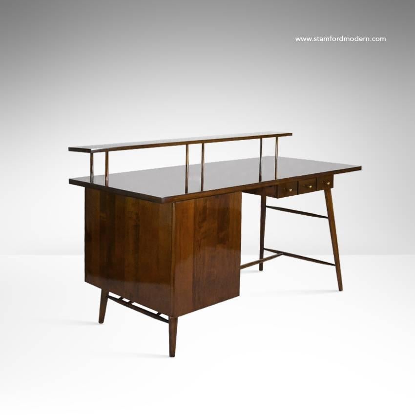Architectural Desk by Paul McCobb In Excellent Condition In Westport, CT