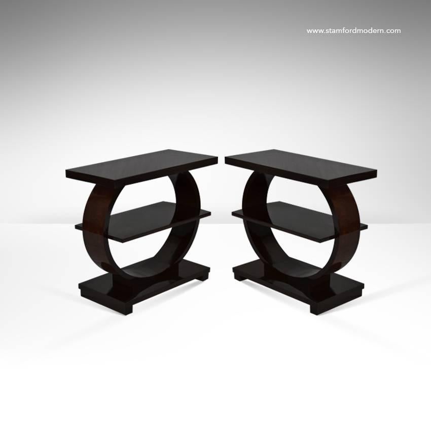 Pair of Art Deco Style Mahogany End Tables by Modernage, 1940s In Excellent Condition In Westport, CT