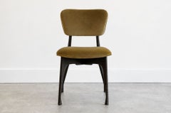 Silla de comedor ICO en nogal espresso de Stamford Modern